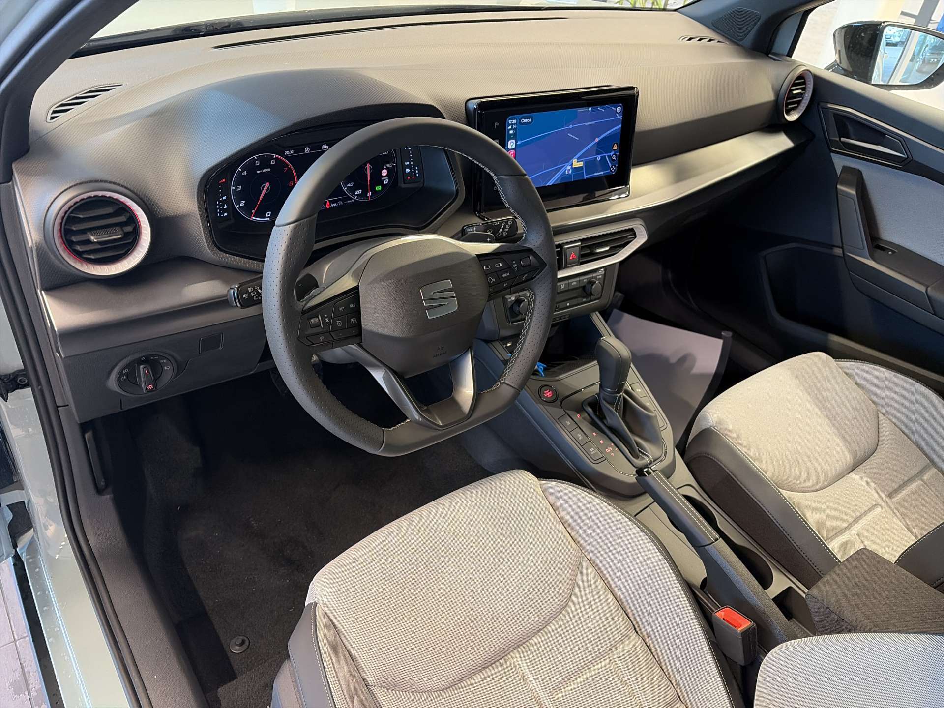 SEAT Arona 1.0 TSi Eco FR DSG-Automat-image-5