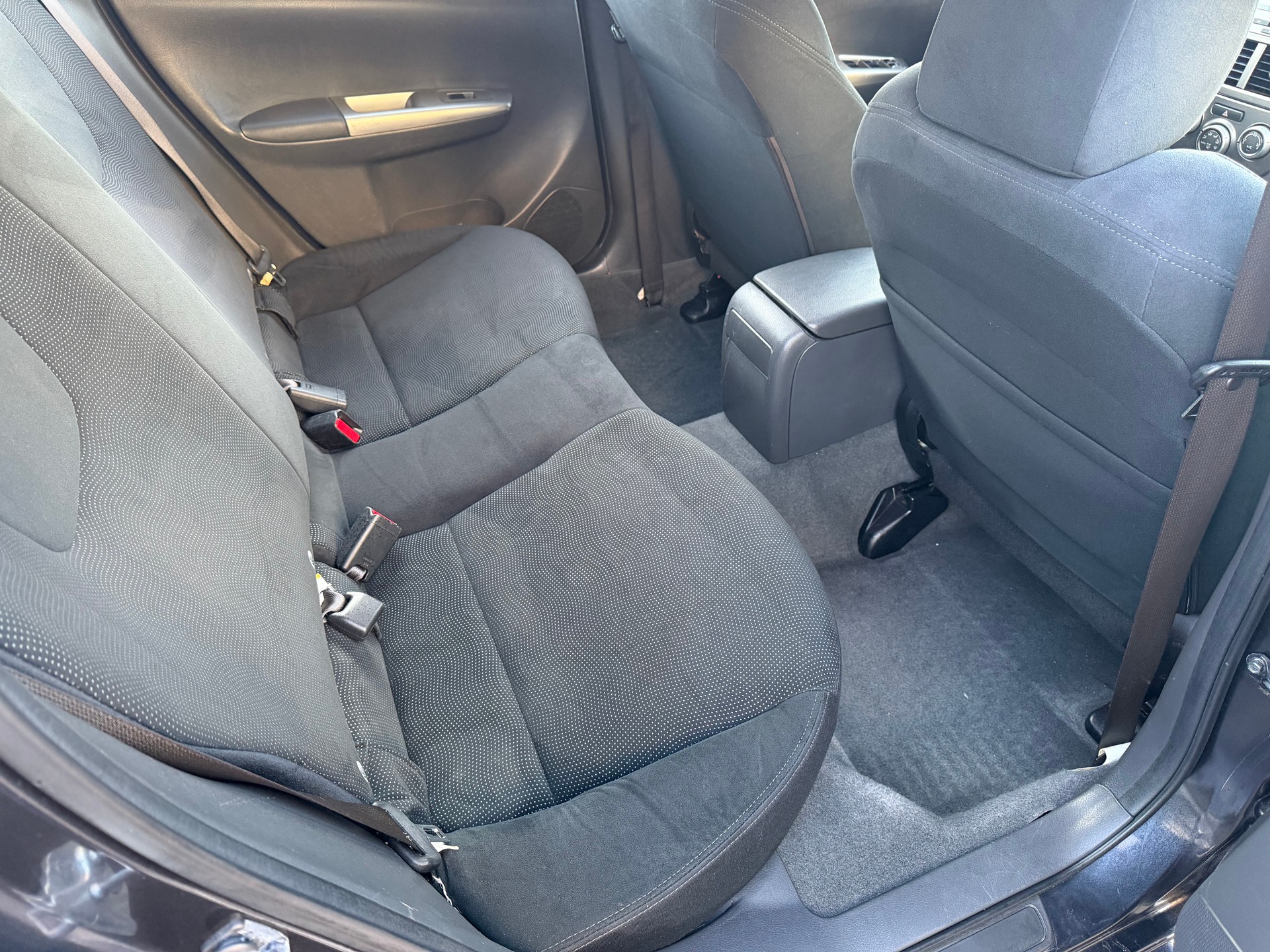 SUBARU Impreza 1.5R Swiss-image-11