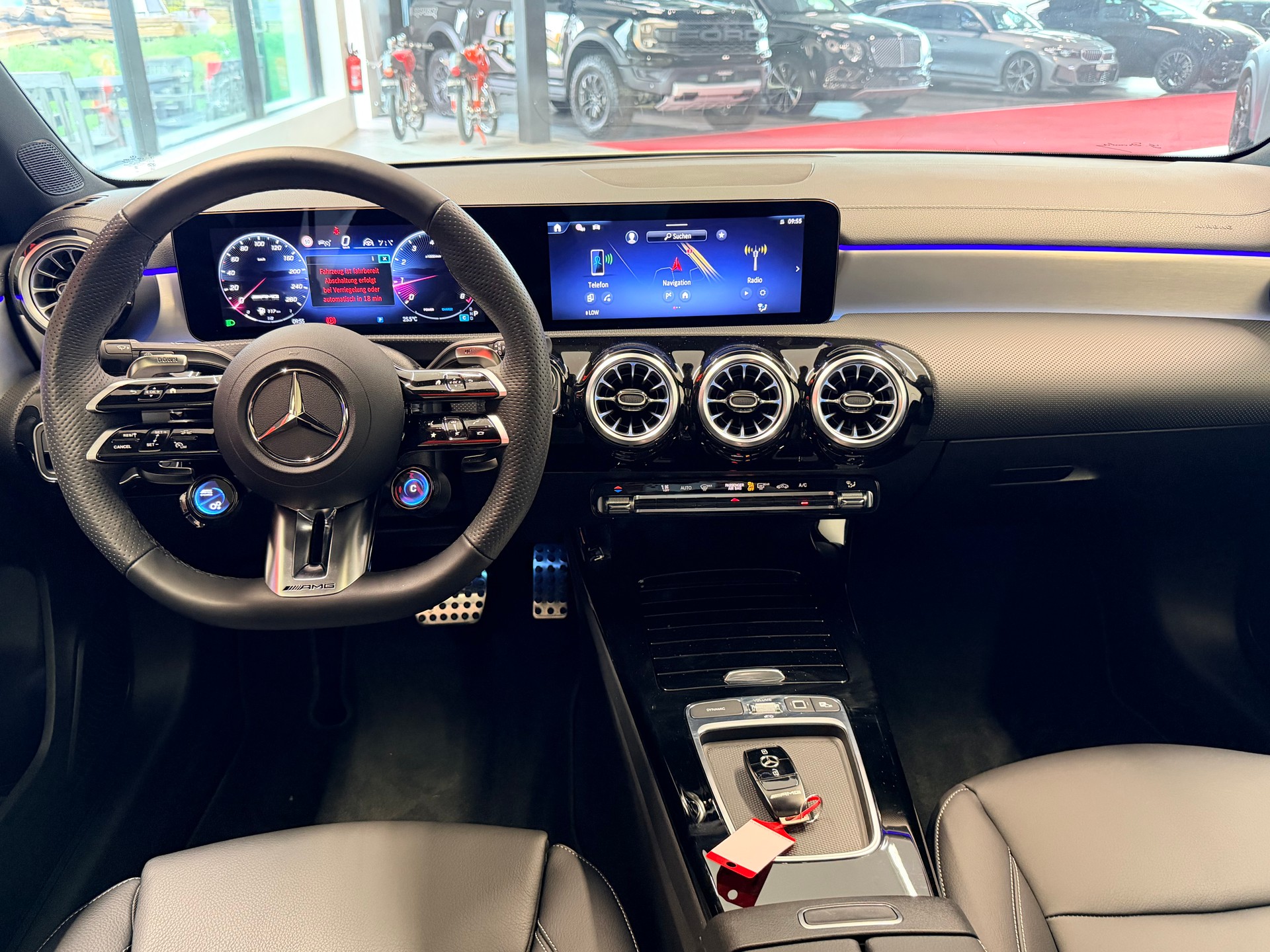MERCEDES-BENZ A AMG 35 4Matic 8G-DCT-image-17