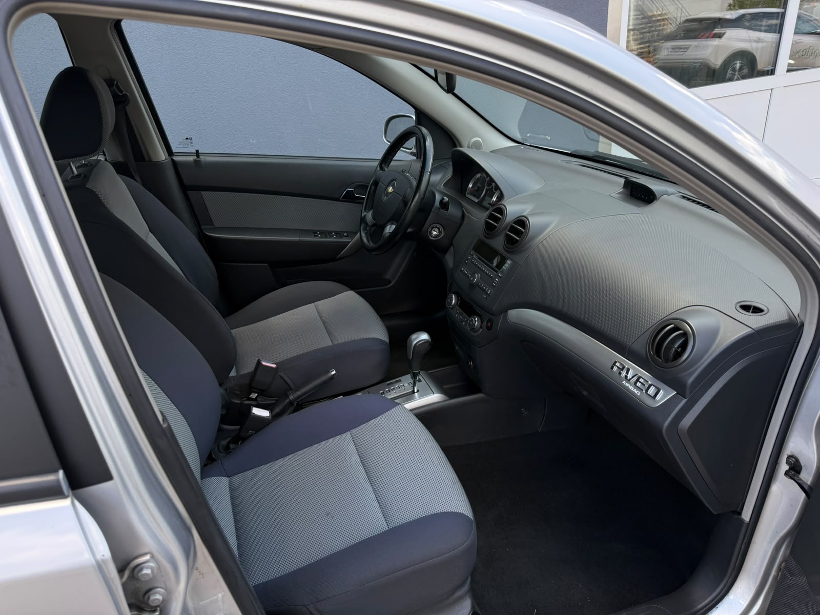 CHEVROLET Aveo 1.4 LT Automatic-image-12