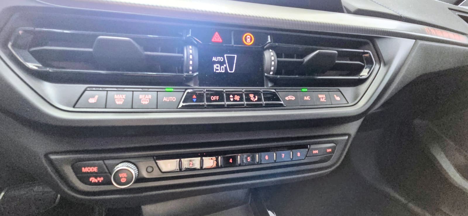 BMW 118i Steptronic M Sport-image-10