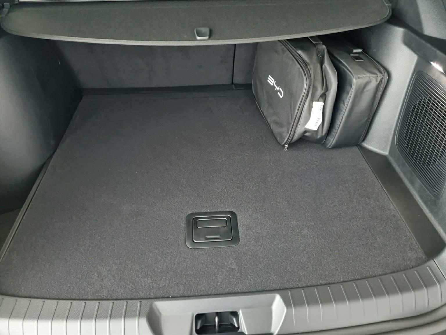BYD Seal U DM-i Design AWD-image-13