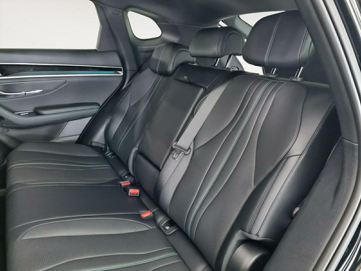 BYD Seal U DM-i Design AWD-image-14
