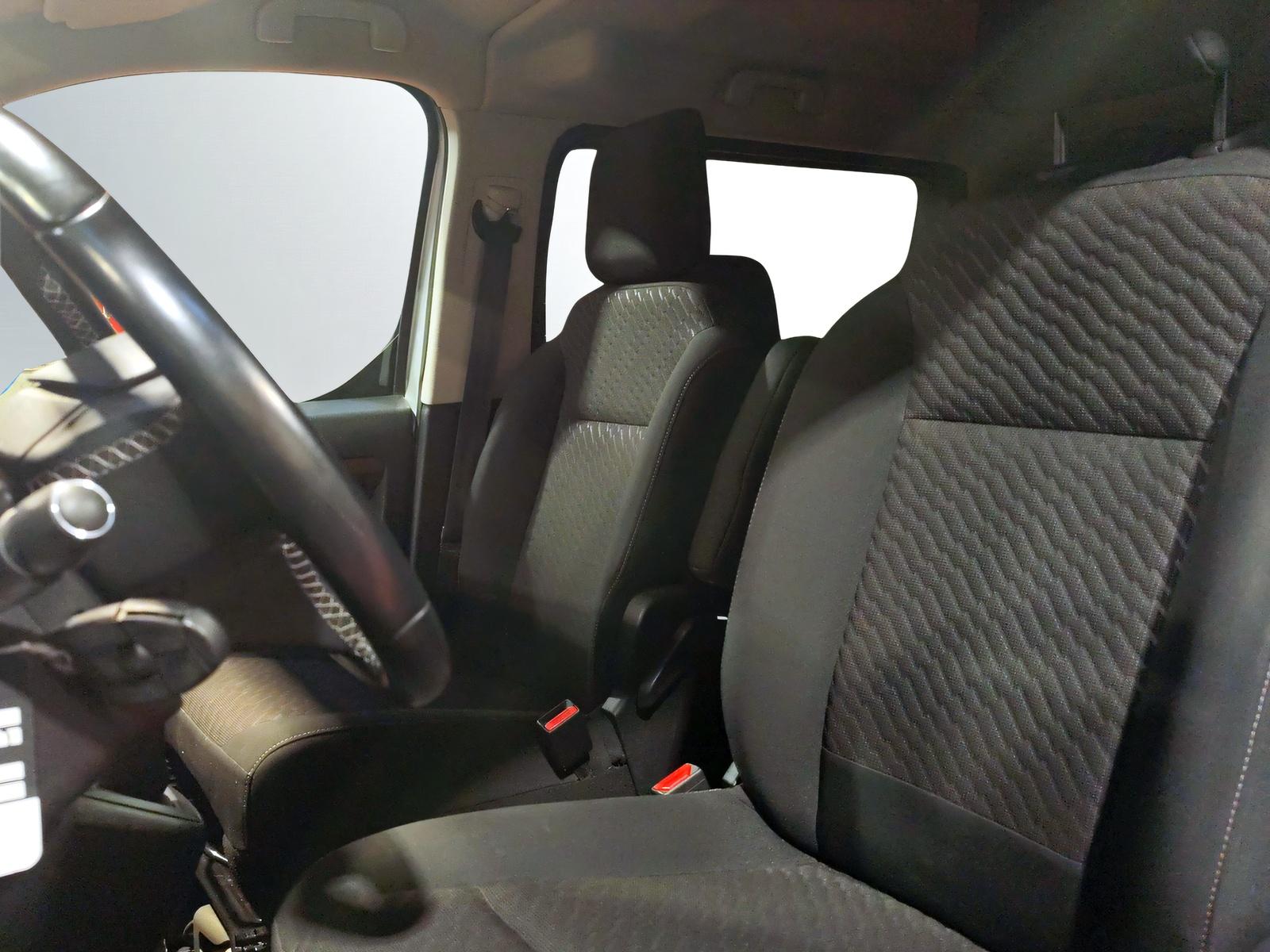 TOYOTA PROACE Verso L1 2.0 D Trend 4x4-image-7