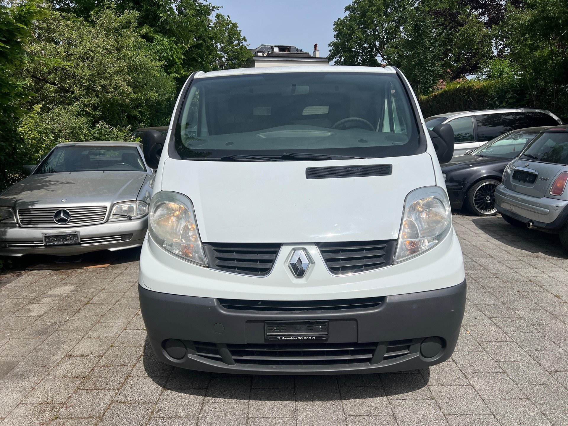 RENAULT Trafic 2.0 dCi 115 2.9t L2H1-image-1