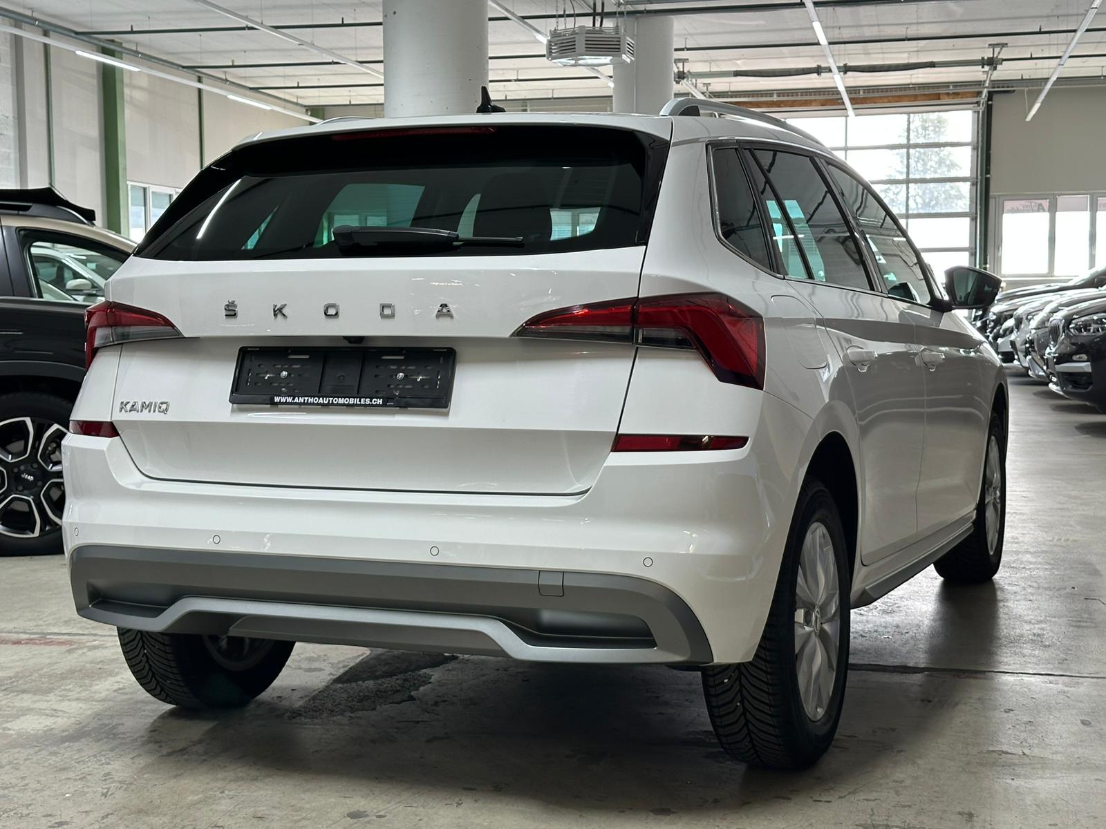 SKODA Kamiq 1.0 TSI Style DSG-image-4