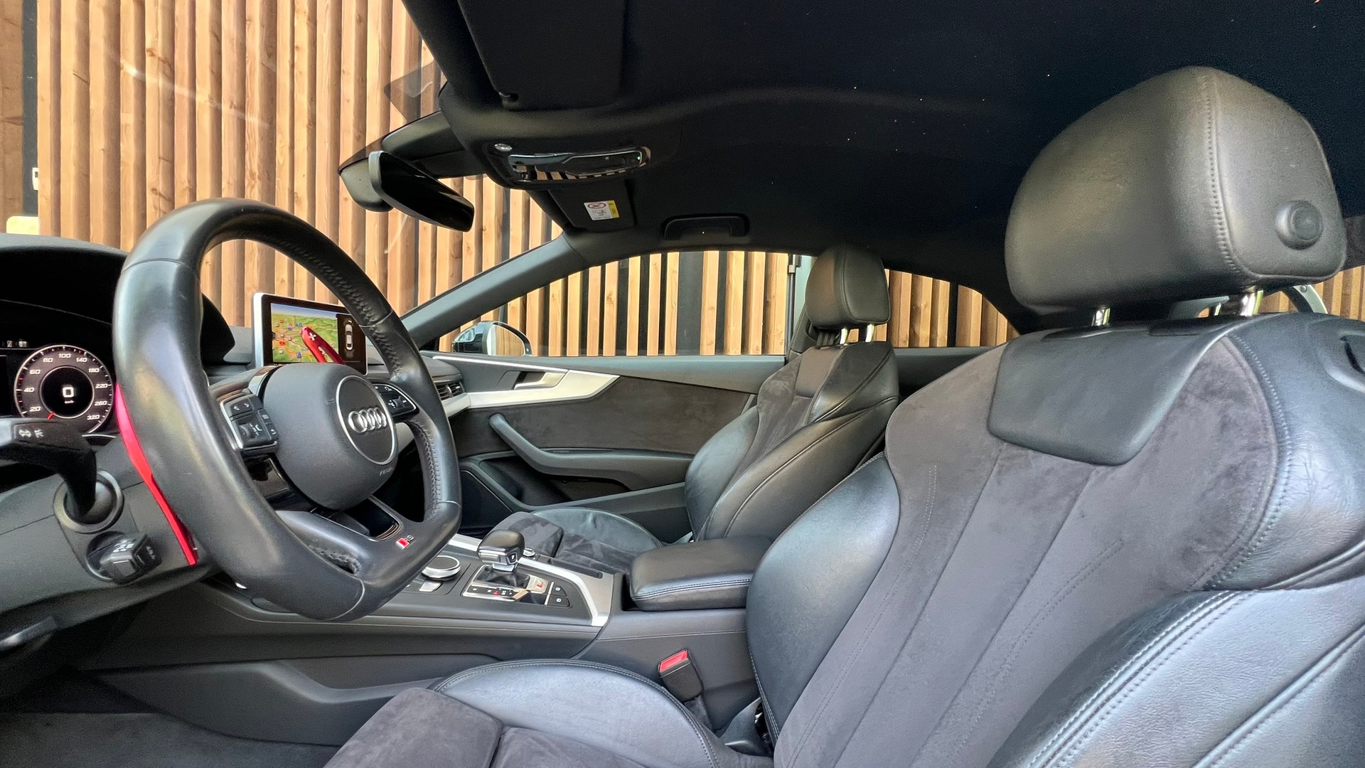AUDI A5 COUPÉ 2.0 TDI SPORT BLACK S-TRONIC l 190 PS-image-24