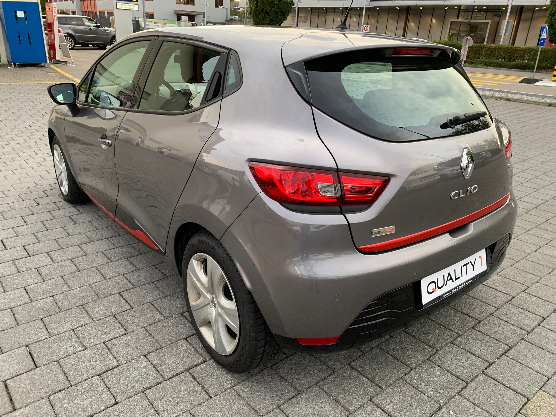 RENAULT Clio 1.2 16V T Swiss Edition EDC-image-3
