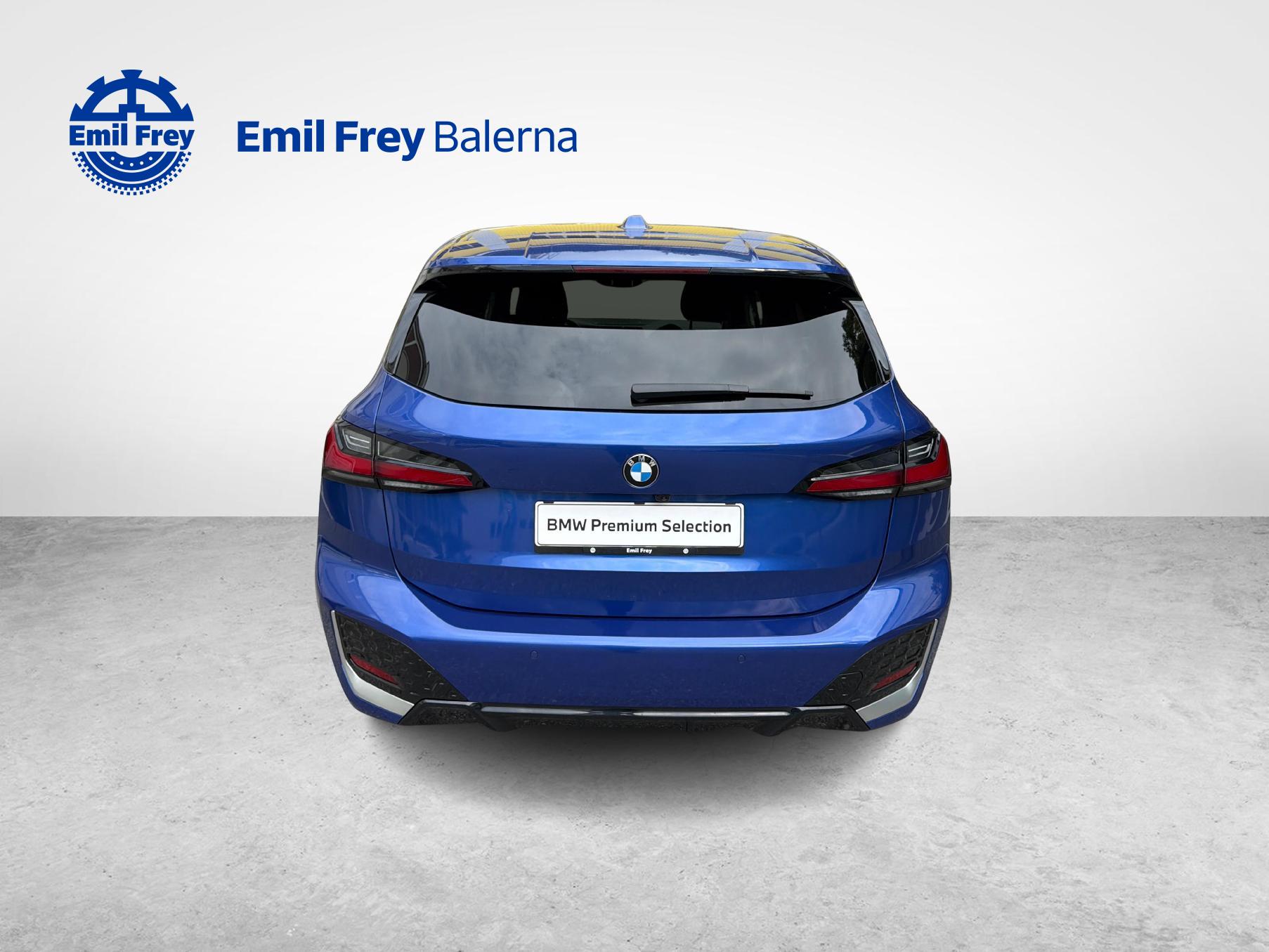 BMW 218i Active Tourer-image-4
