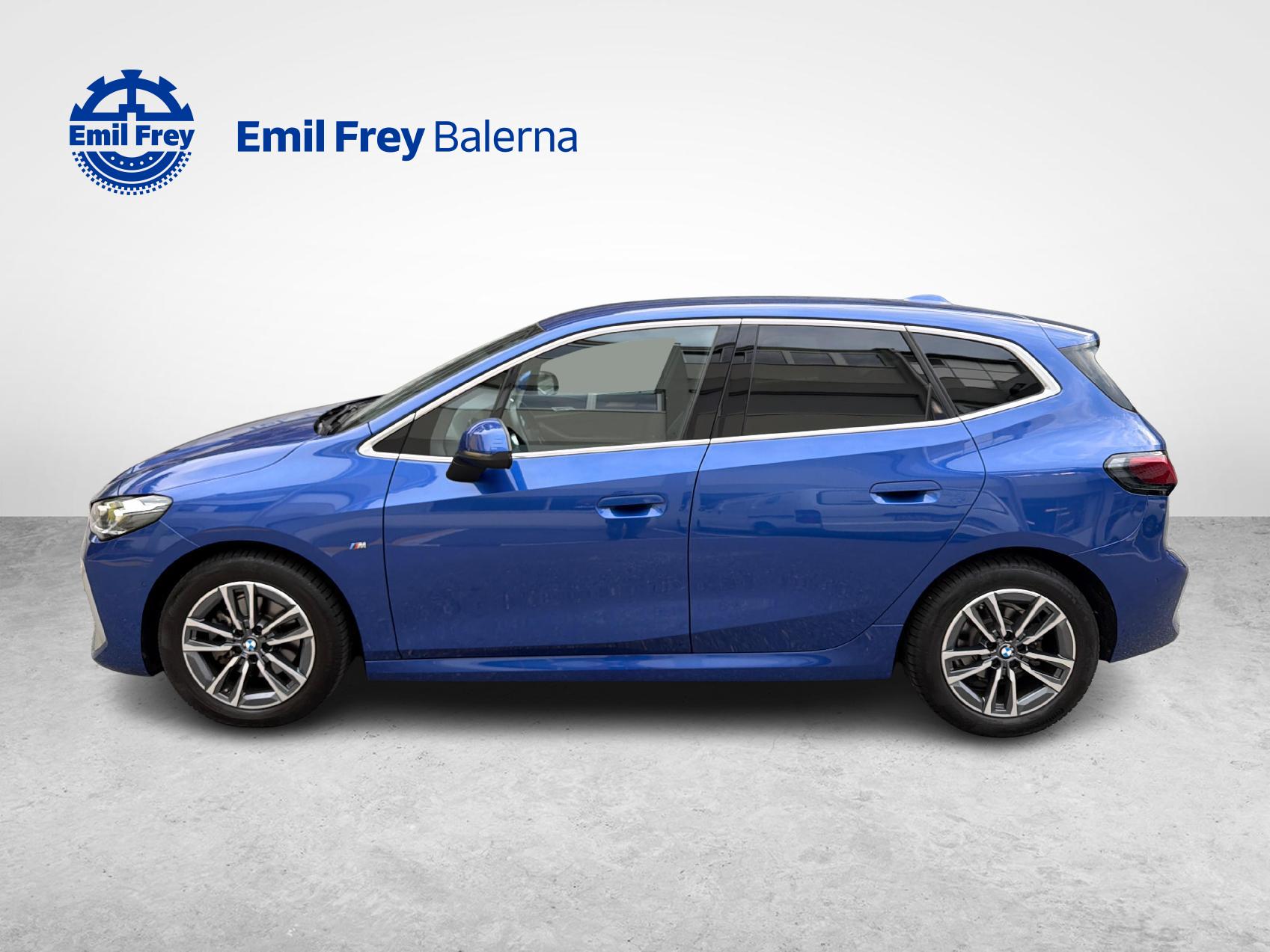 BMW 218i Active Tourer-image-2