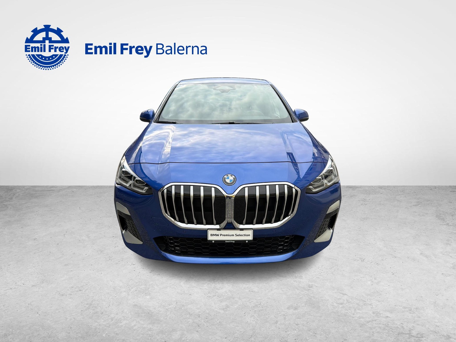 BMW 218i Active Tourer-image-8