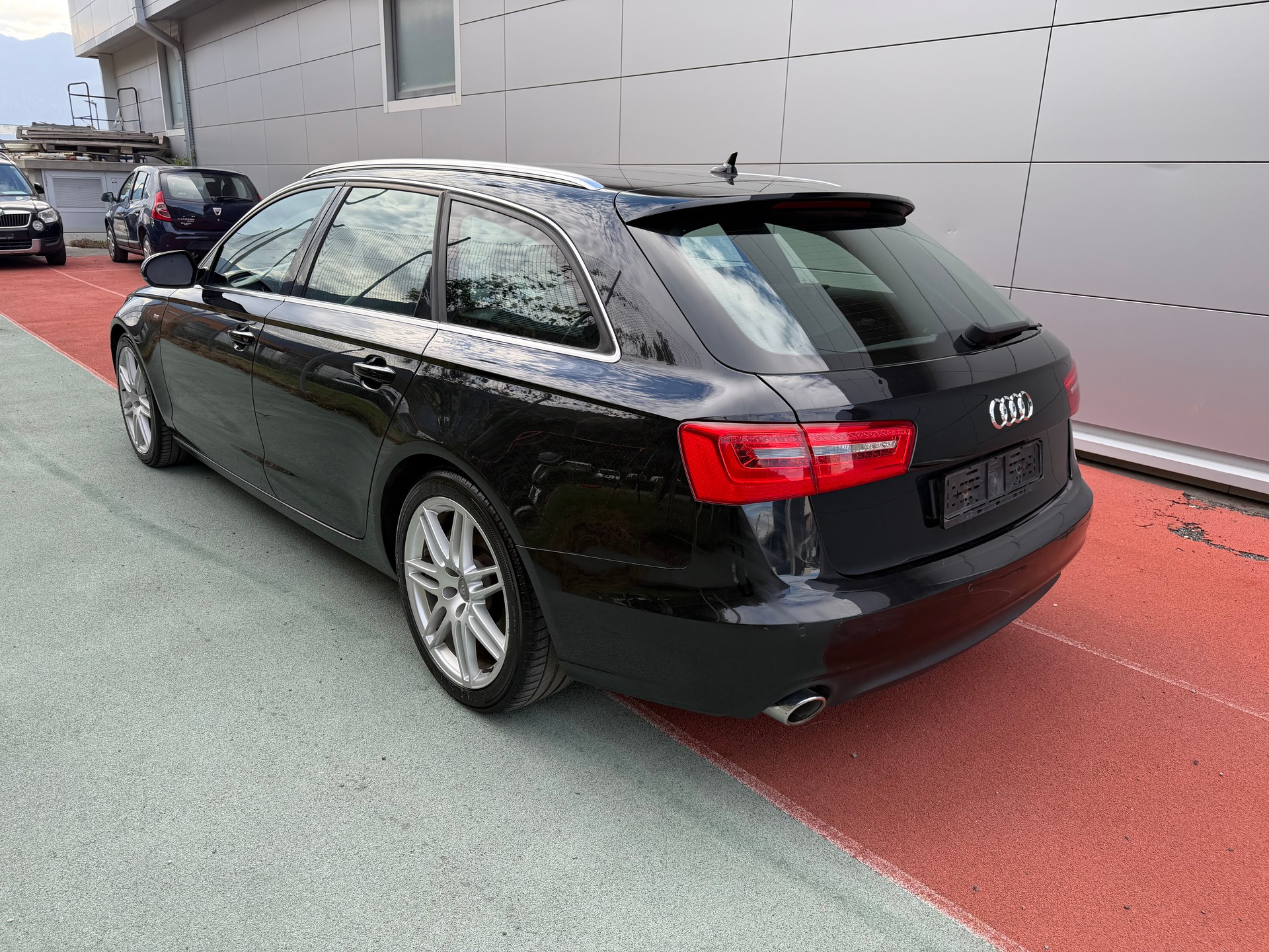 AUDI A6 Avant 3.0 TDI V6 quattro S-tronic-image-4