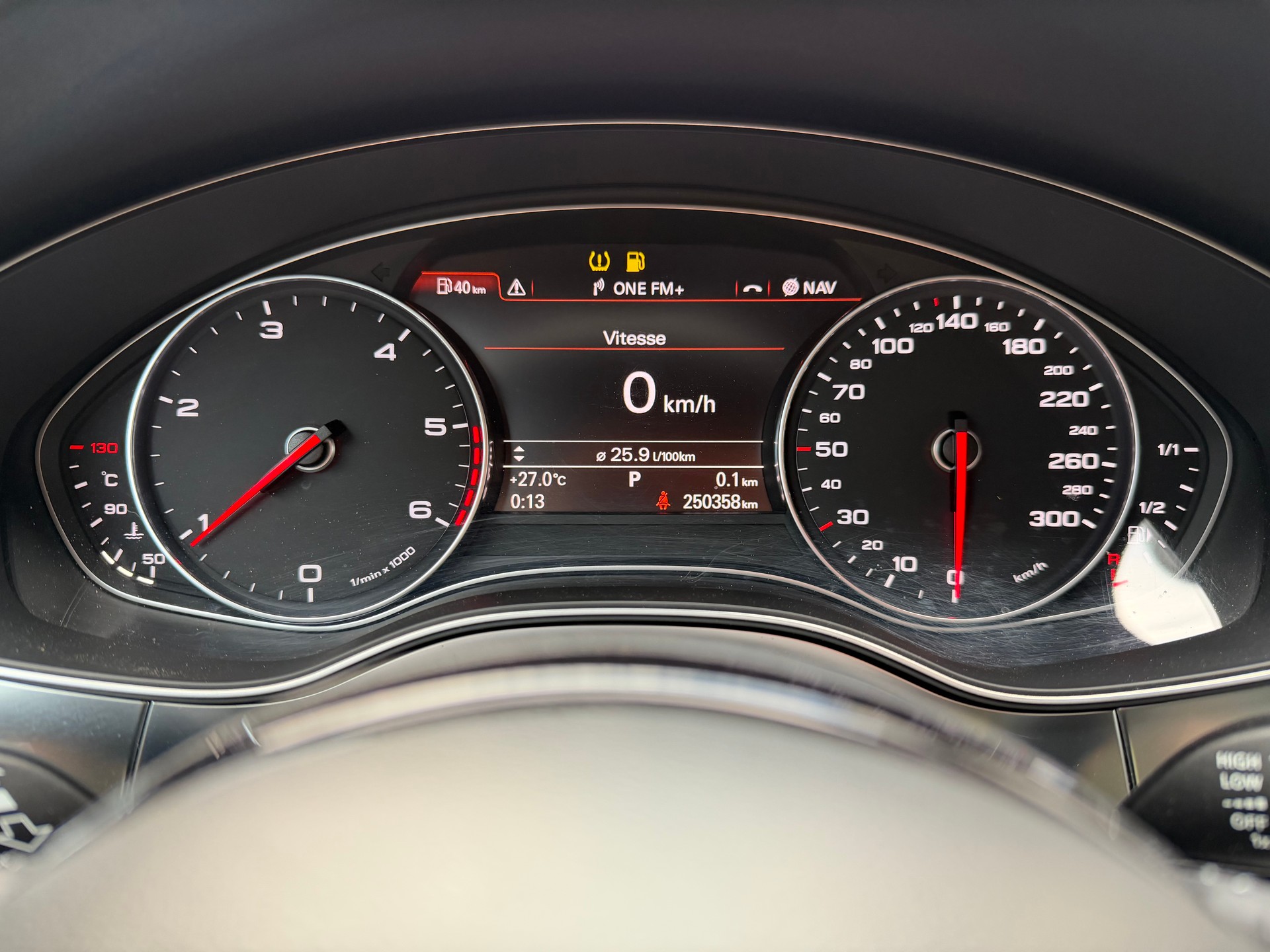 AUDI A6 Avant 3.0 TDI V6 quattro S-tronic-image-6