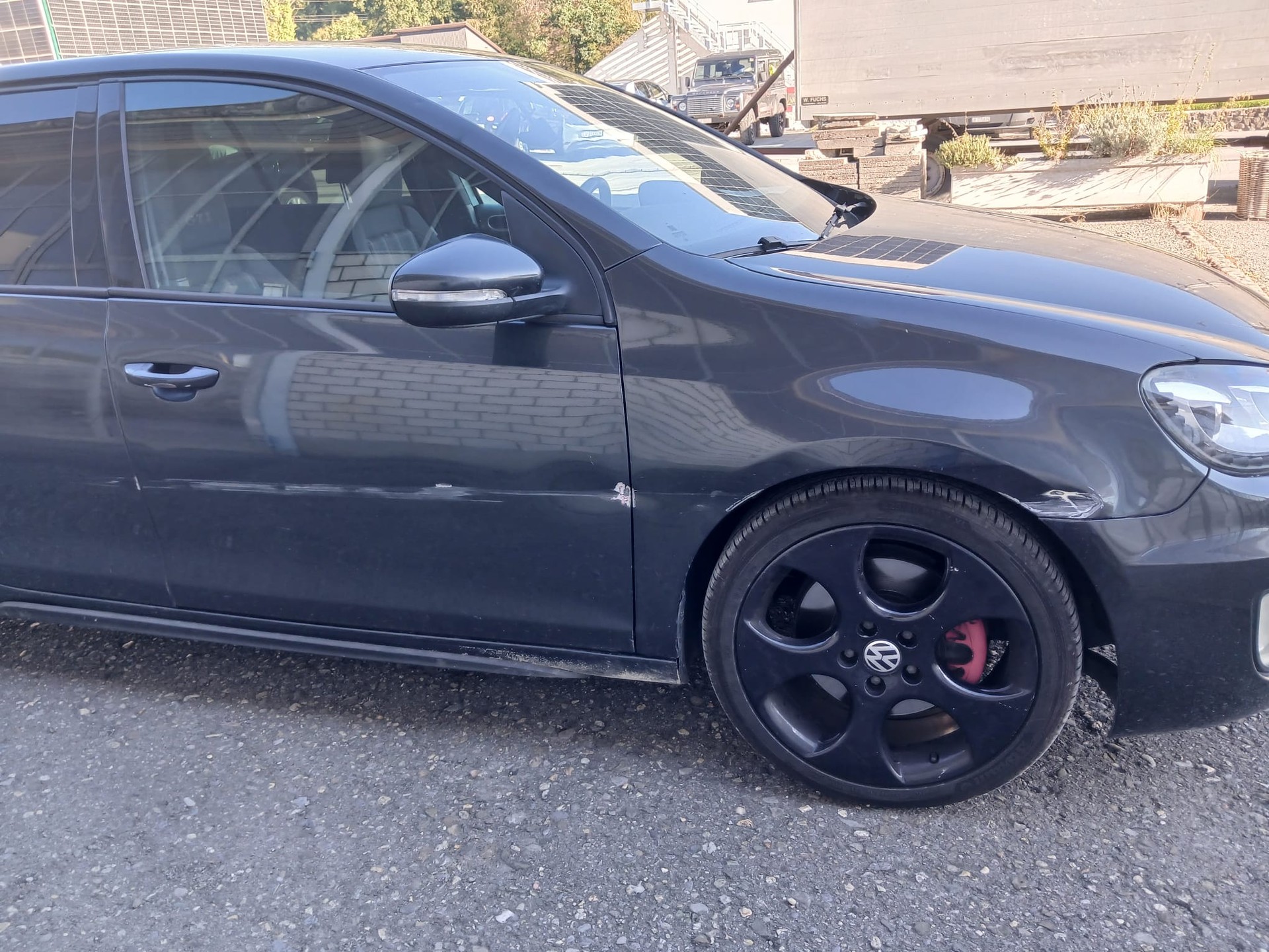 VW Golf 2.0 TSI GTI-image-2