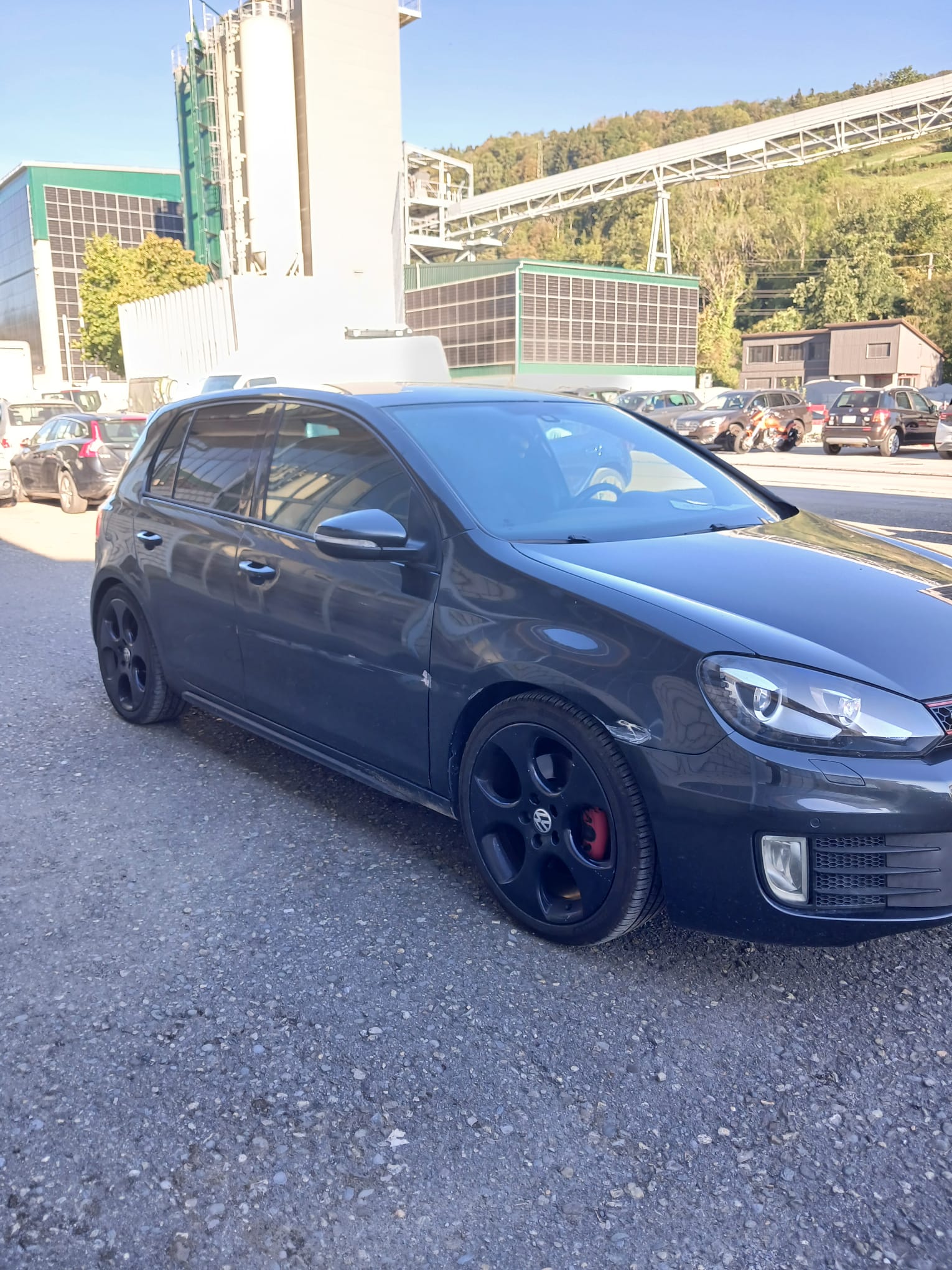 VW Golf 2.0 TSI GTI-image-1