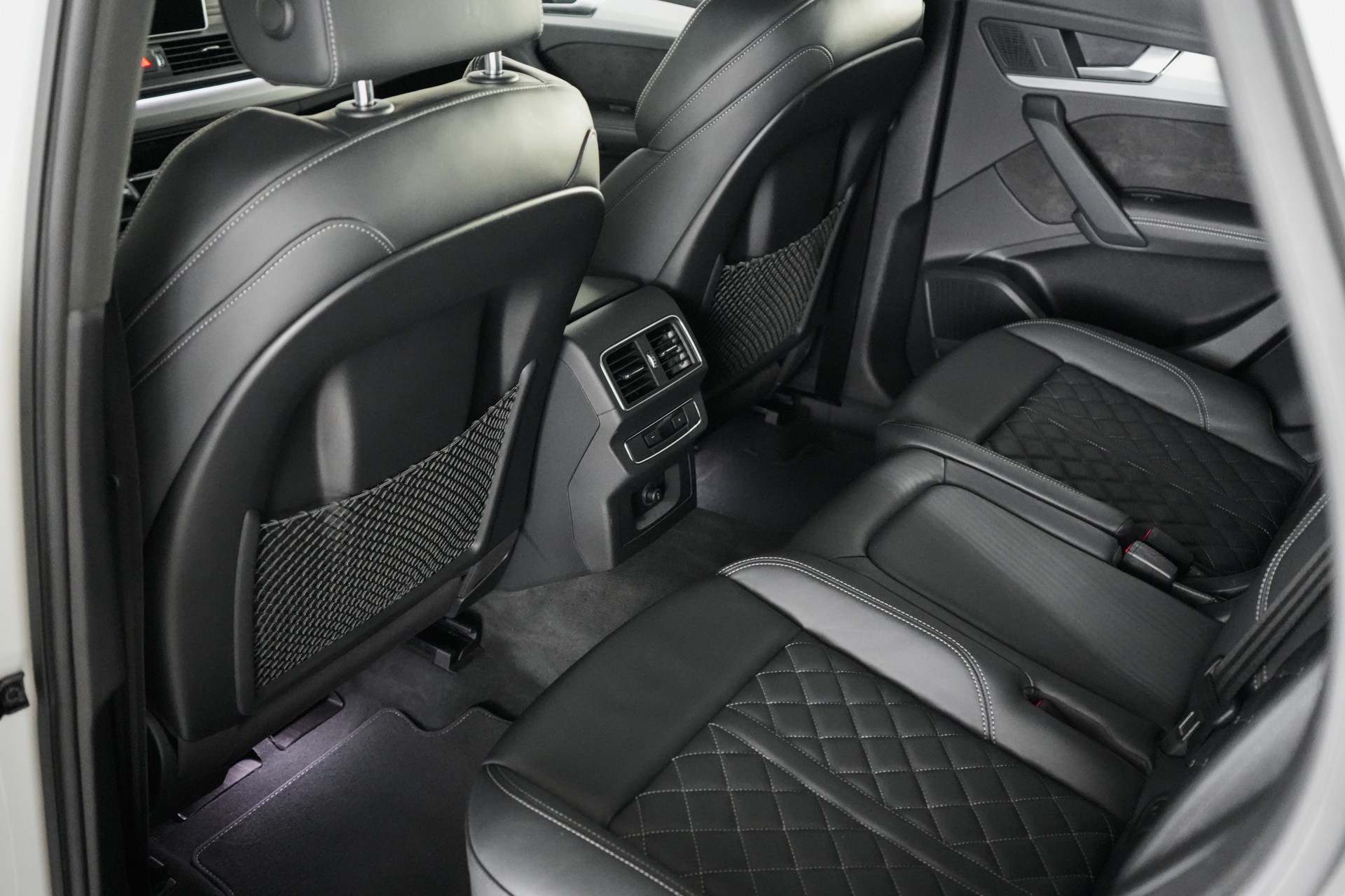 AUDI Q5 40 TDI sport quattro S-tronic-image-23