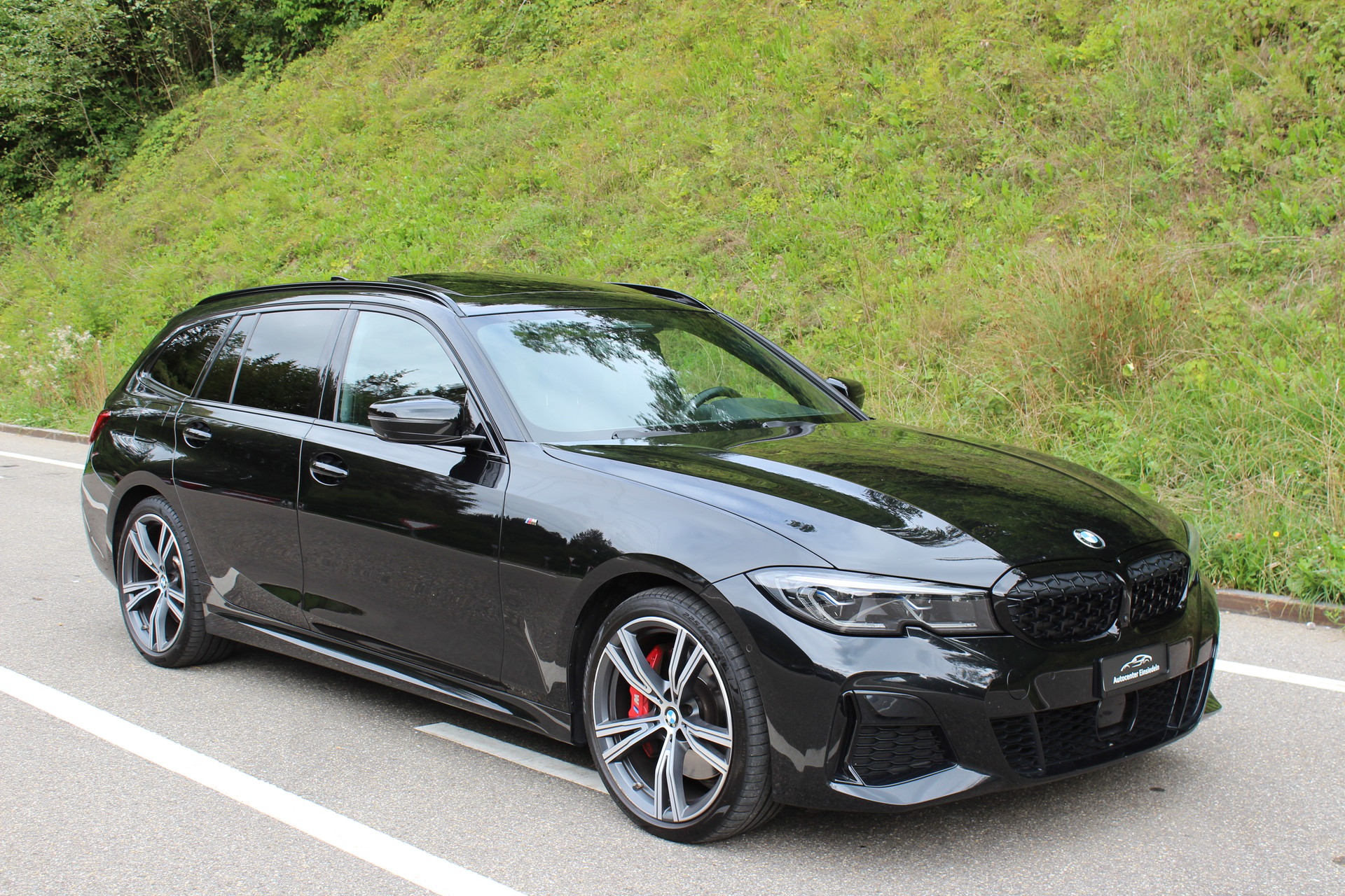 BMW M340i xDrive 48V Touring Steptronic-image-6