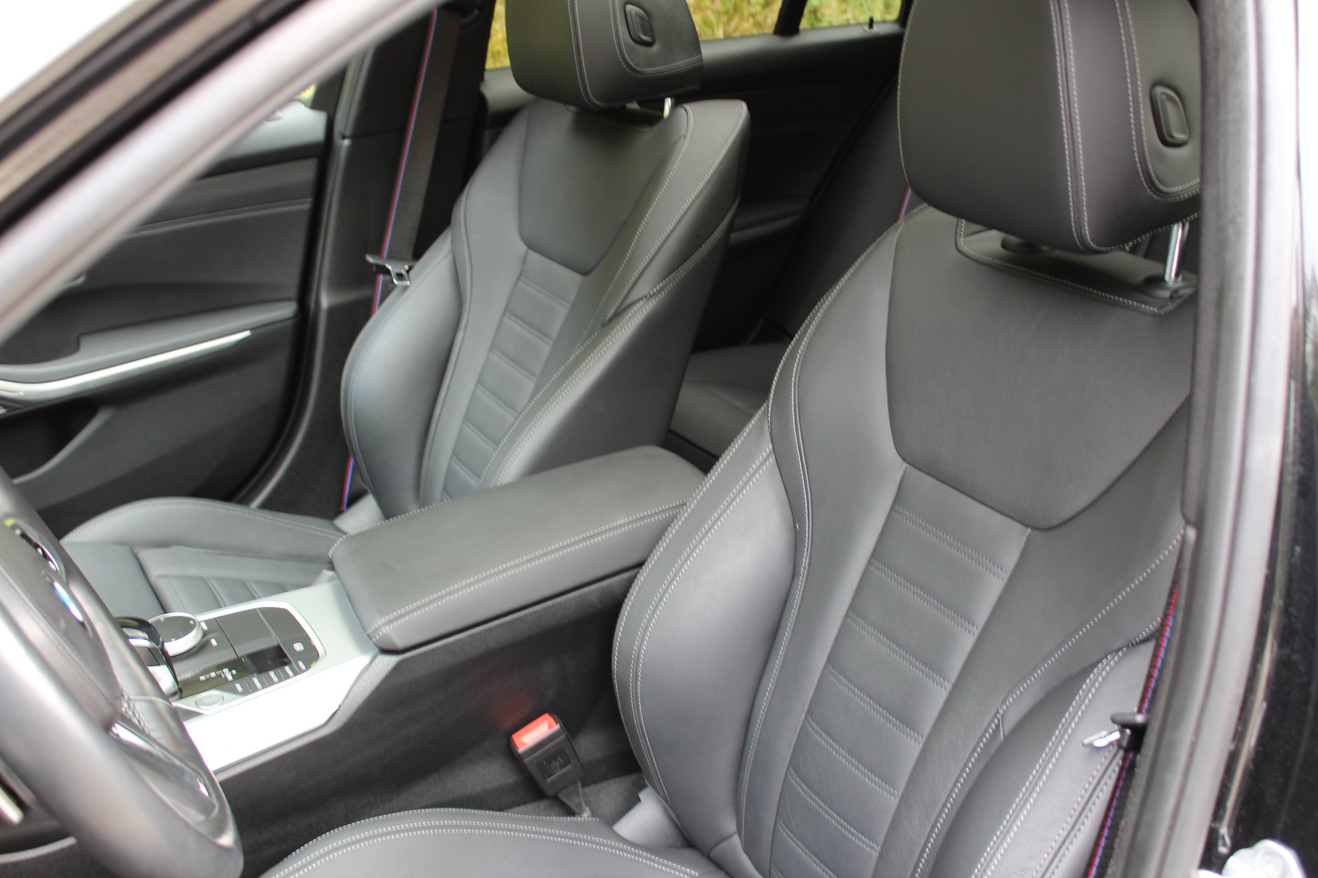 BMW M340i xDrive 48V Touring Steptronic-image-9