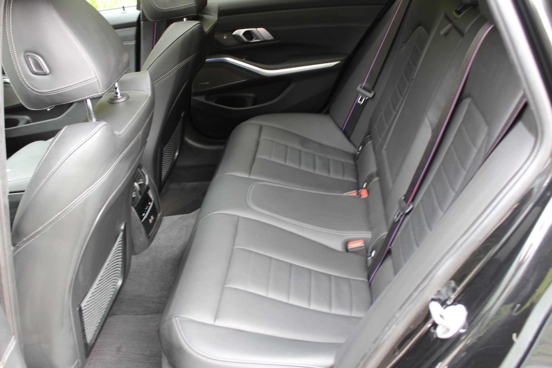 BMW M340i xDrive 48V Touring Steptronic-image-15