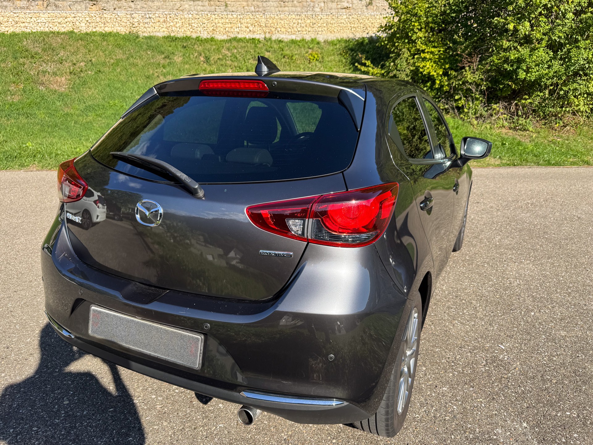 MAZDA SKYACTIV-G 90 Mild Hybrid Revolution-image-4