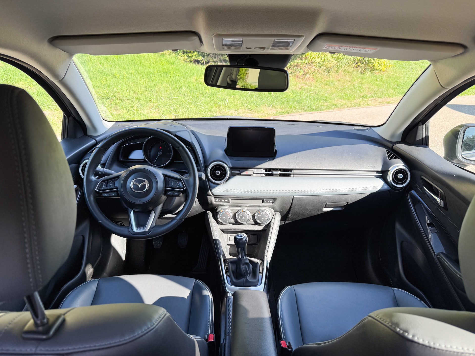 MAZDA SKYACTIV-G 90 Mild Hybrid Revolution-image-5