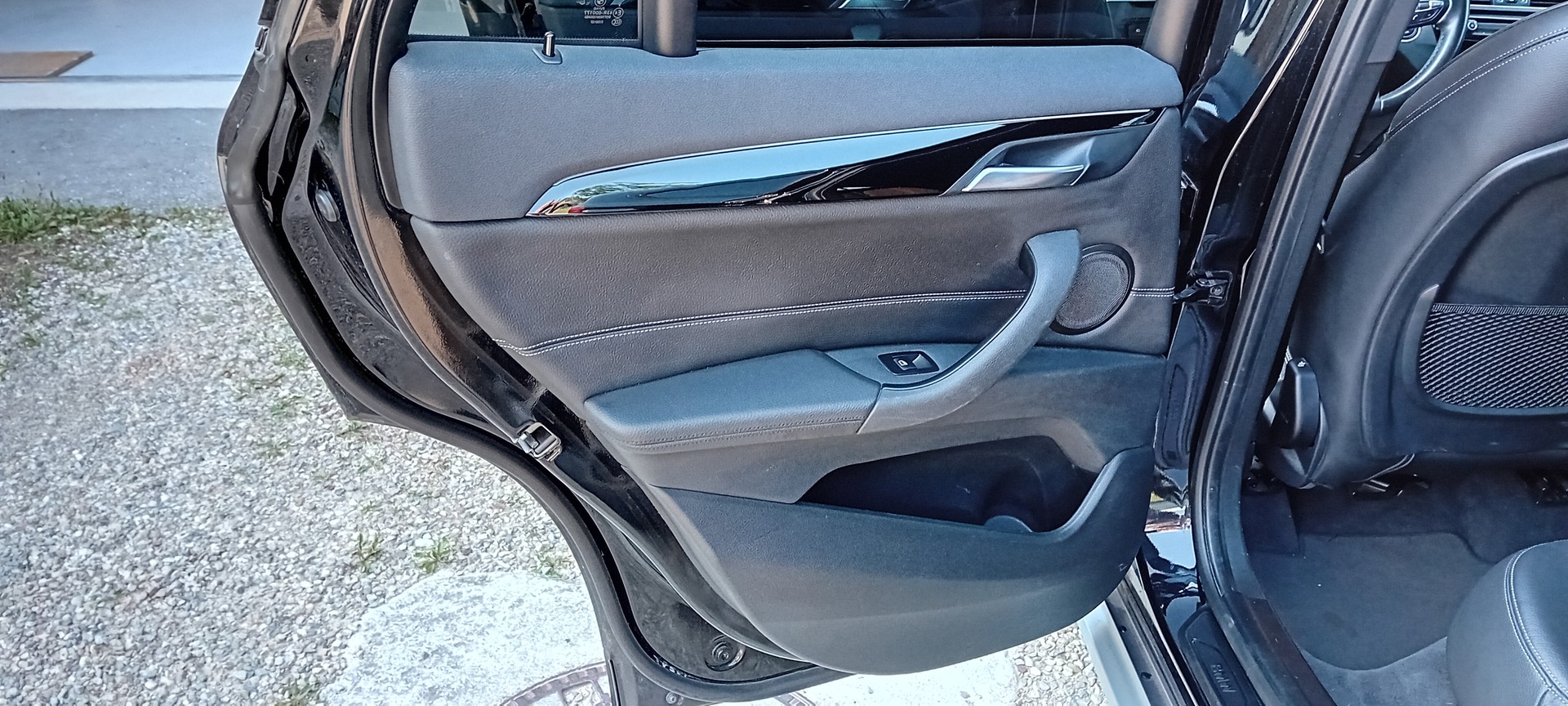 BMW X1 xDrive 20i M Sport Steptronic-image-14