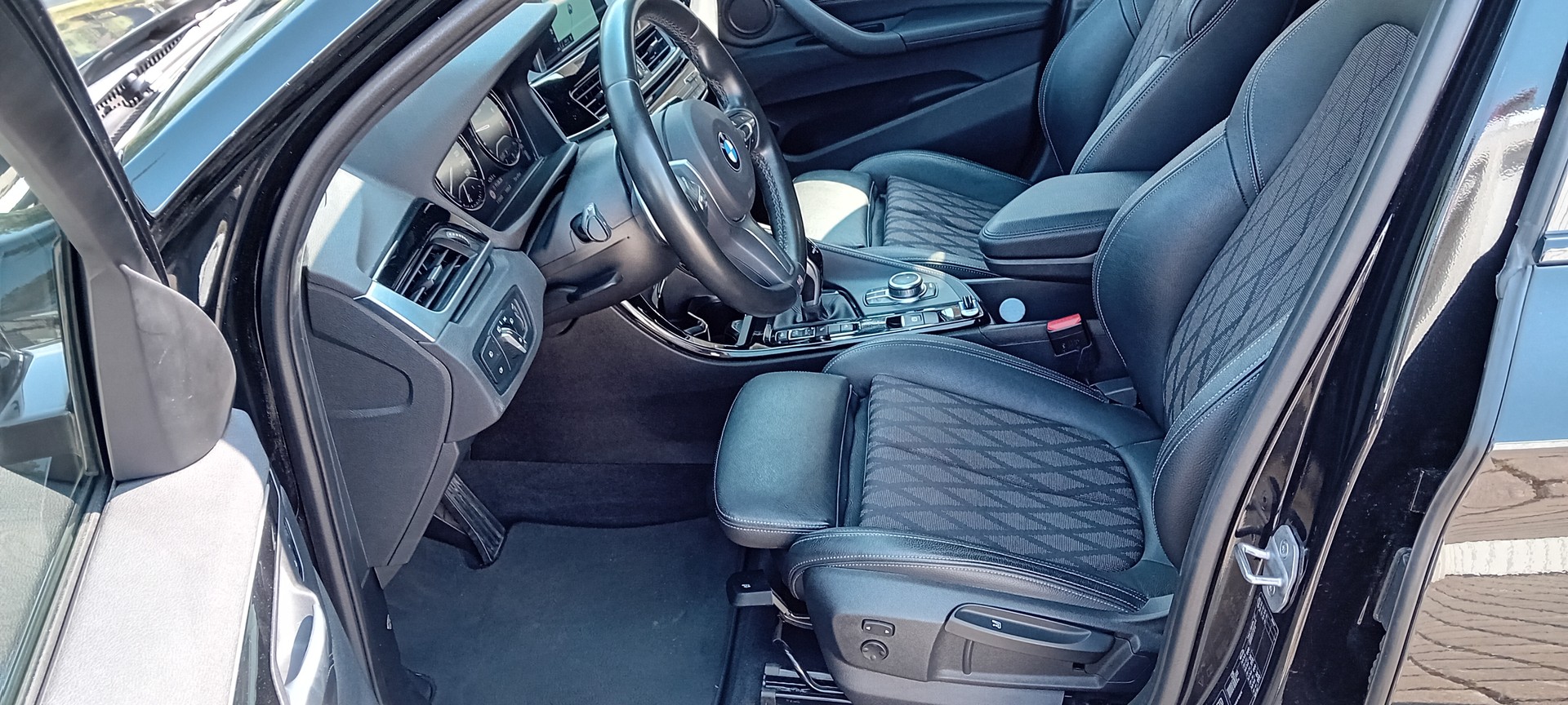 BMW X1 xDrive 20i M Sport Steptronic-image-9