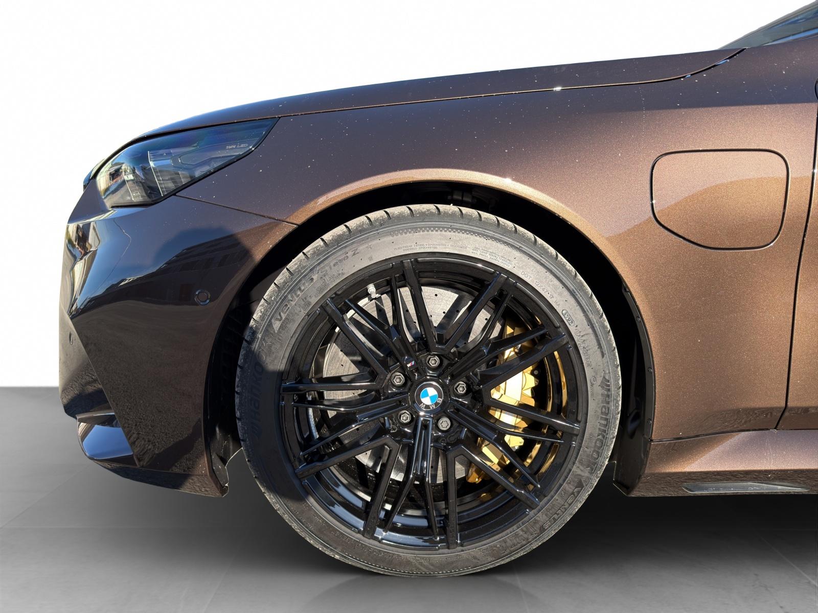 BMW M5 Touring-image-20