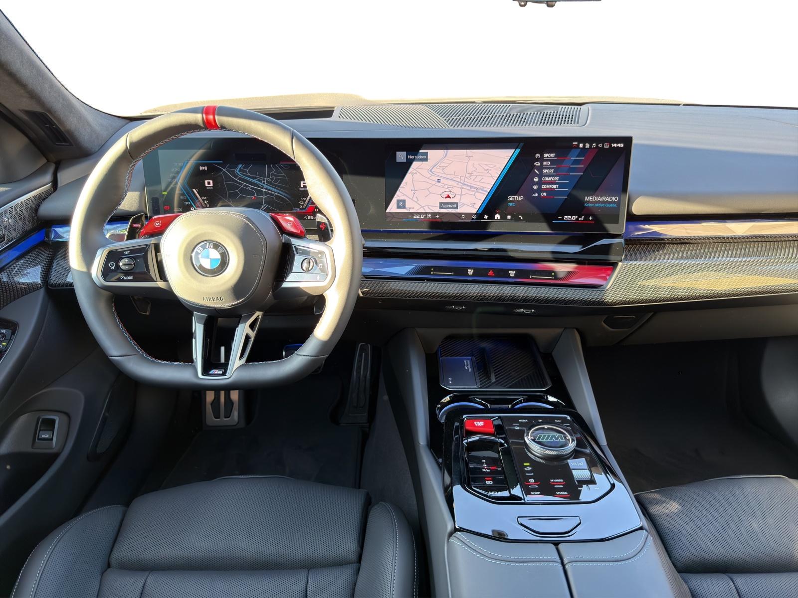 BMW M5 Touring-image-11