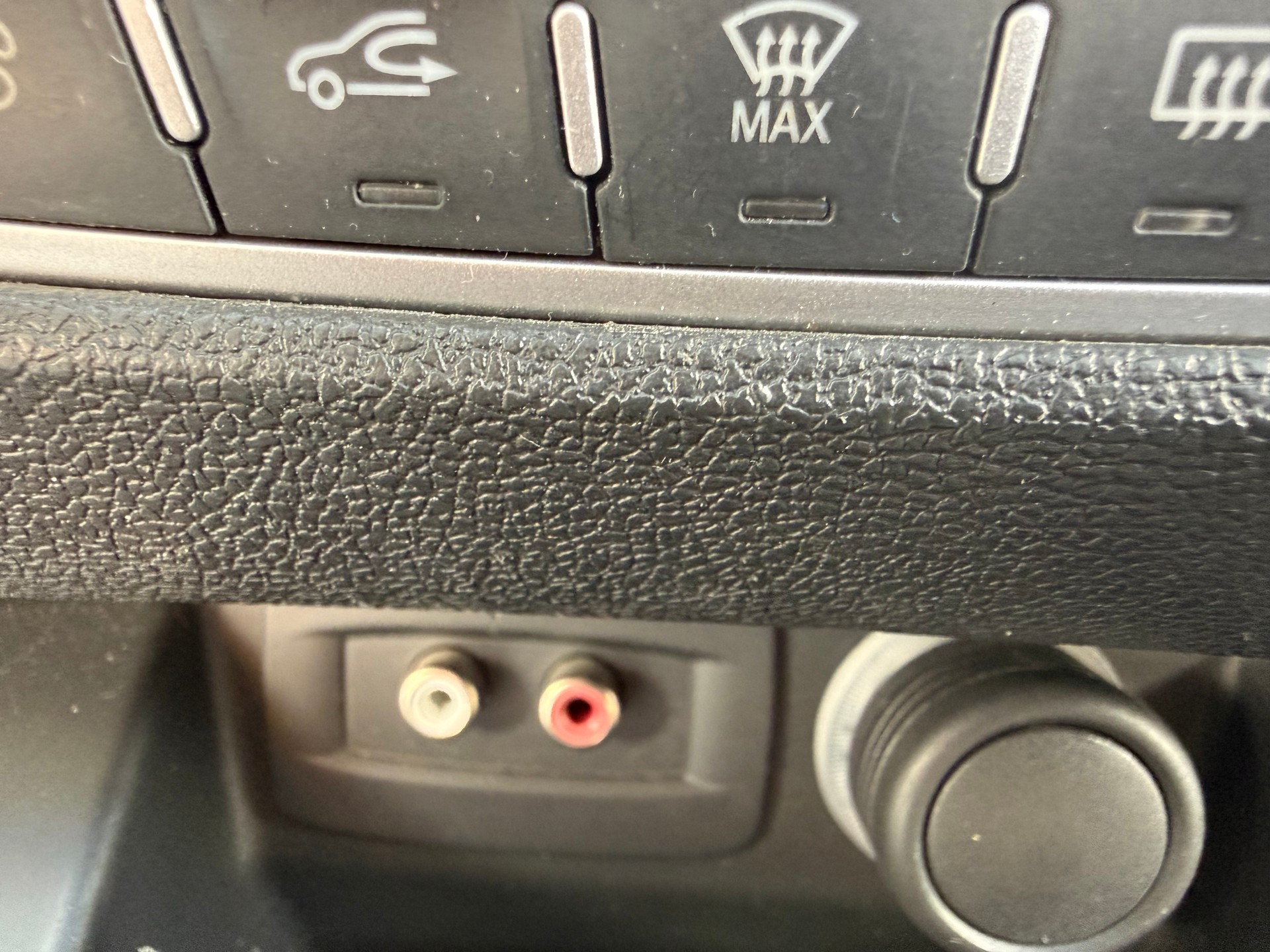 RENAULT Scénic 2.0 16V Privilège X-Tronic CVT-image-8