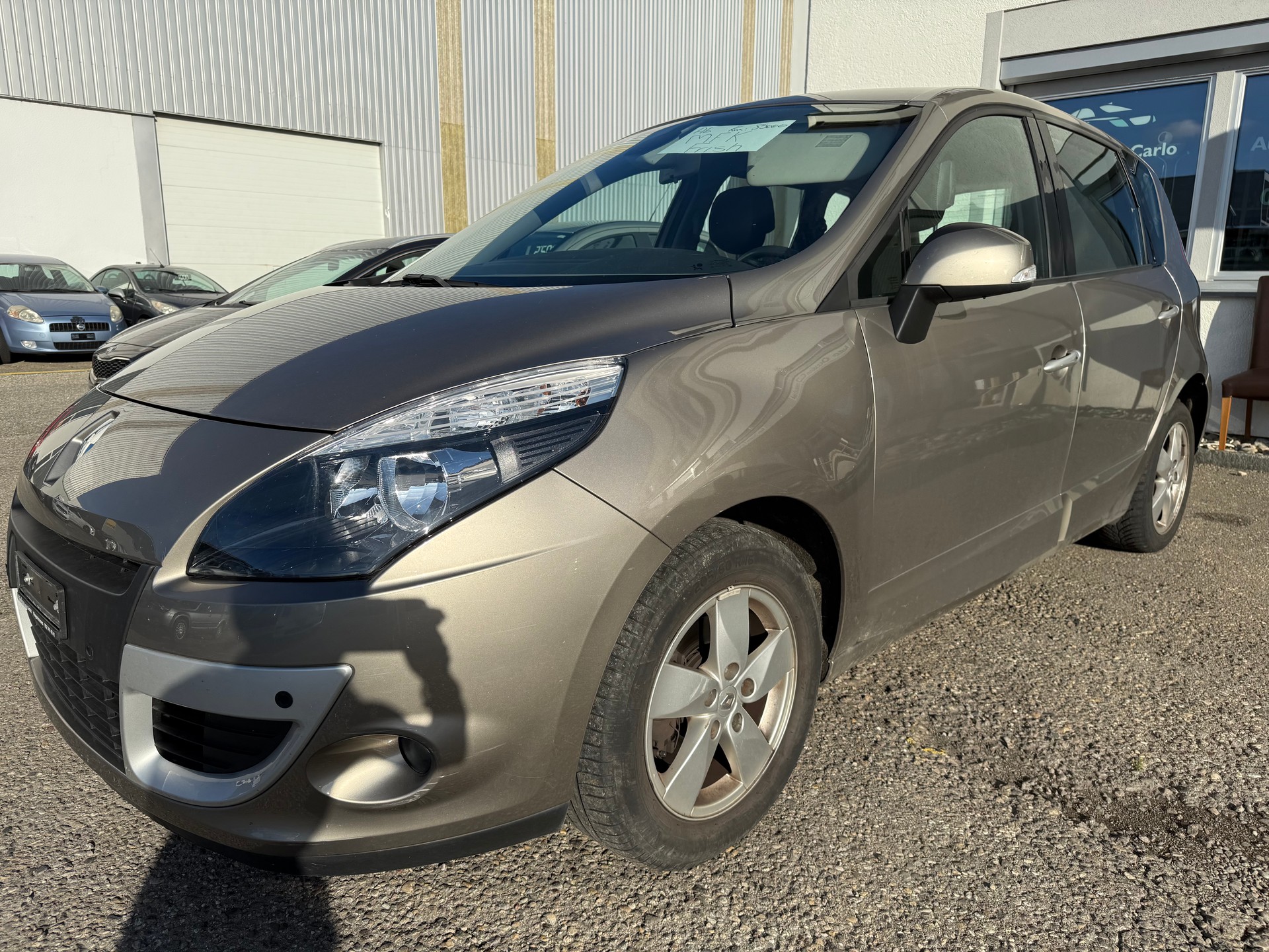 RENAULT Scénic 2.0 16V Privilège X-Tronic CVT-image-2
