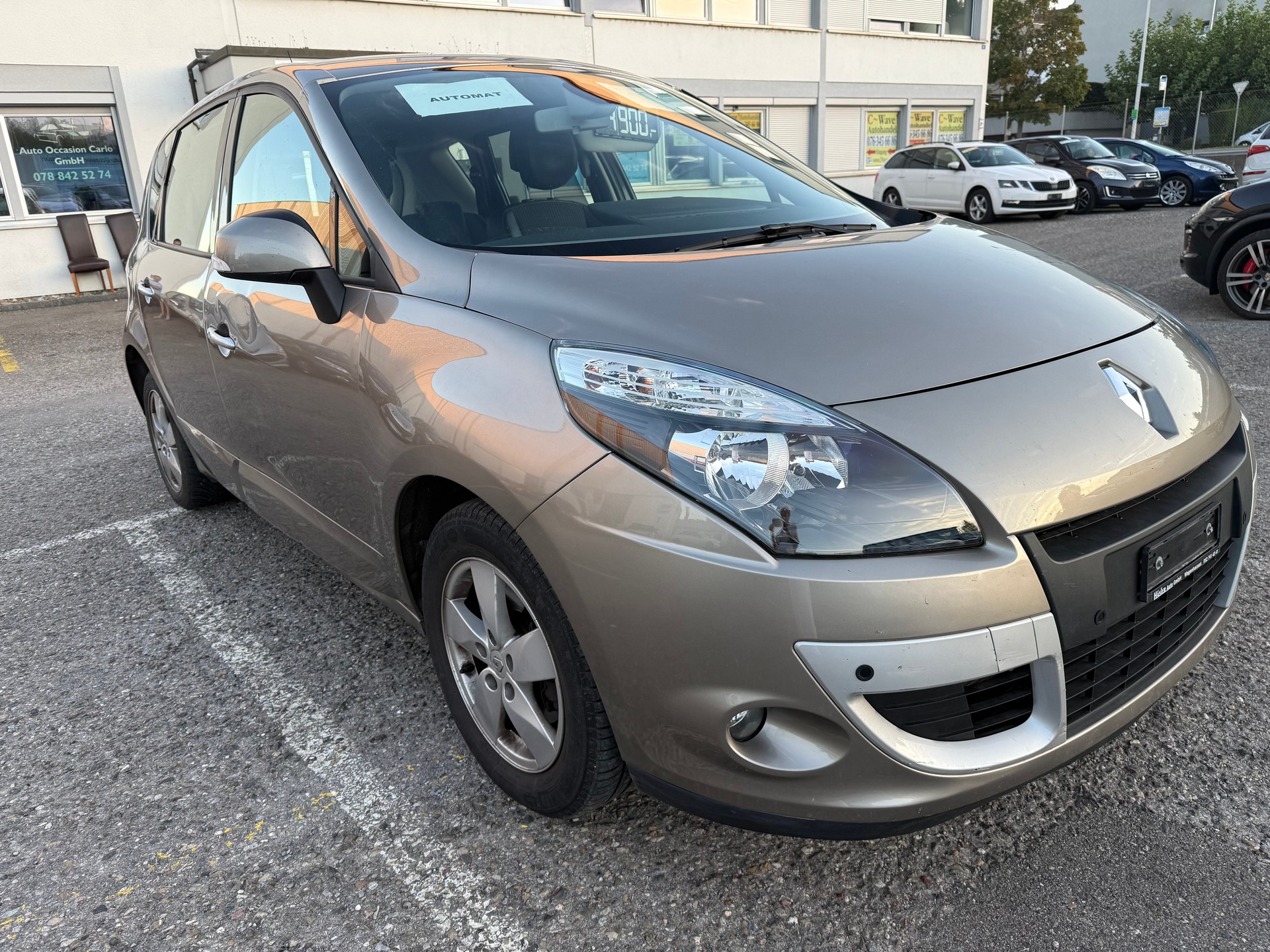 RENAULT Scénic 2.0 16V Privilège X-Tronic CVT-image-1