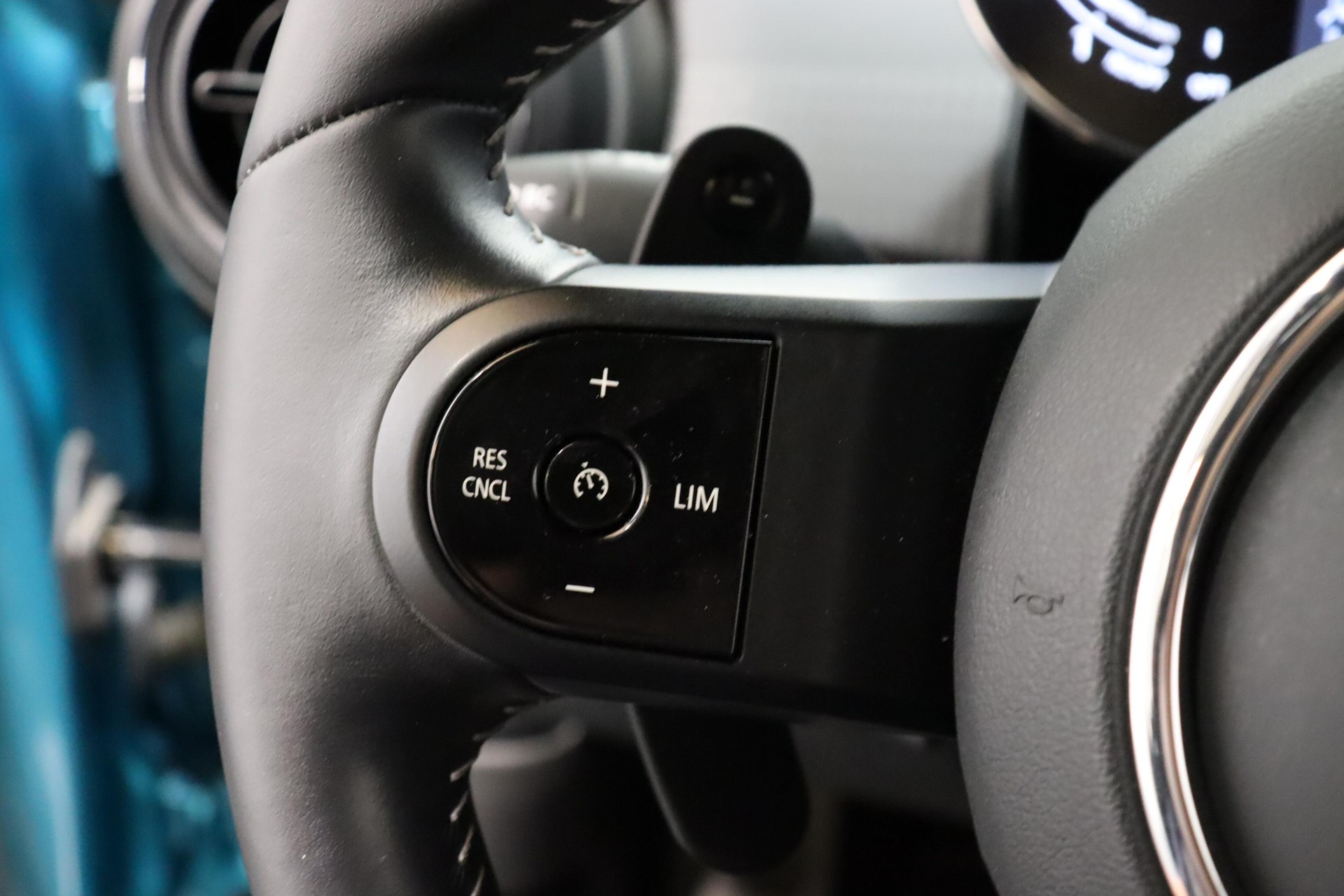 MINI Cabrio F57 2.0i Cooper S SDKG-image-18