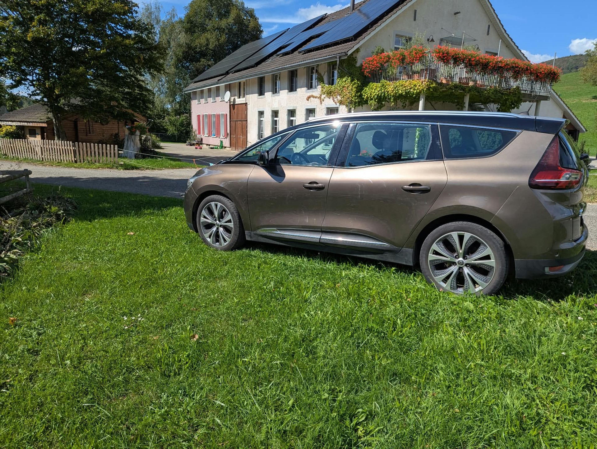 RENAULT 1.6 dCi Zen-image-2