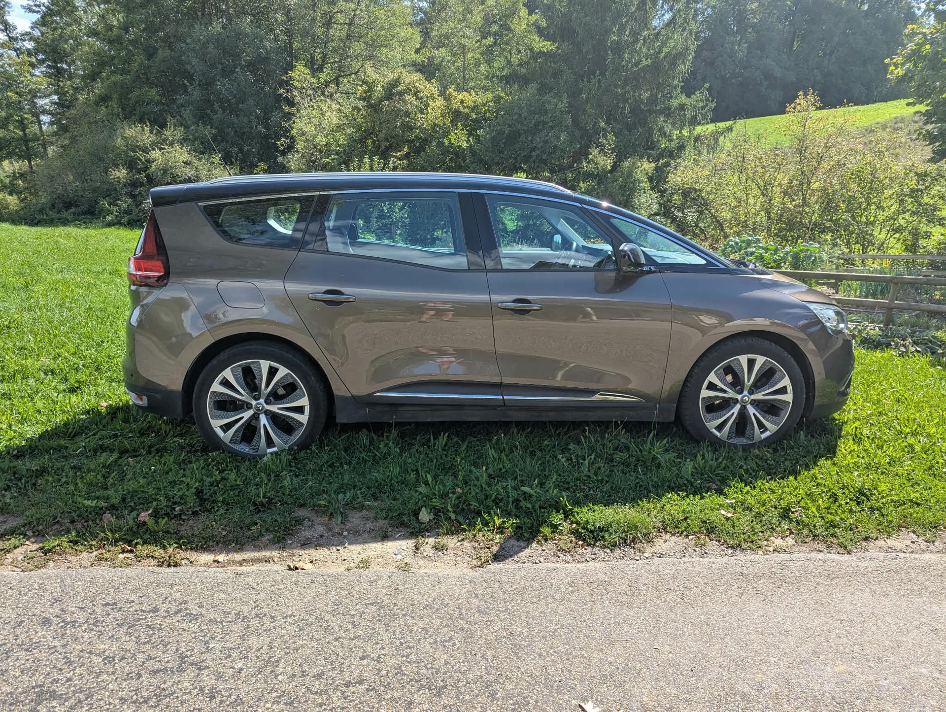 RENAULT 1.6 dCi Zen-image-0