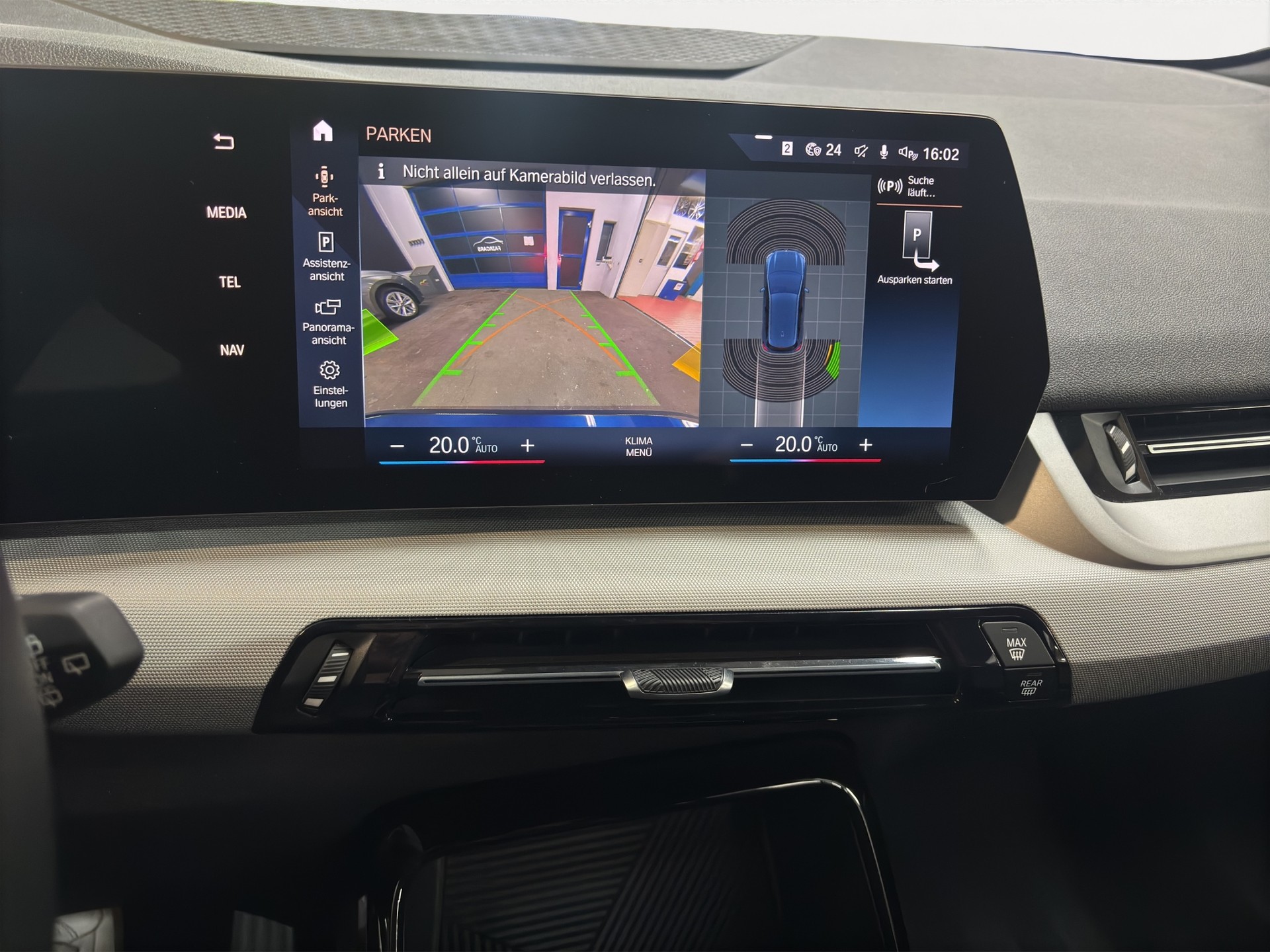 BMW 218d Active Tourer DKG-image-14