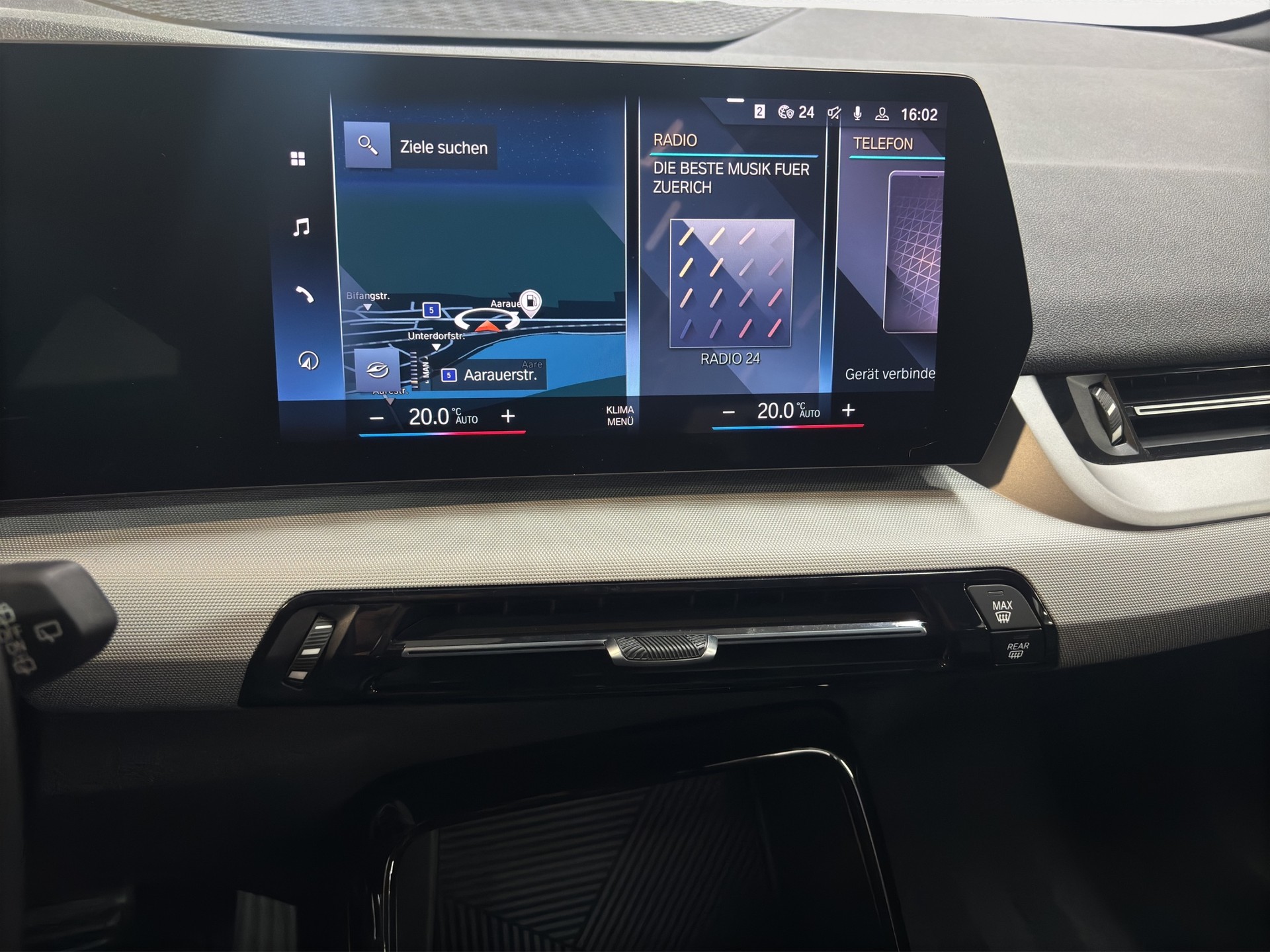 BMW 218d Active Tourer DKG-image-13