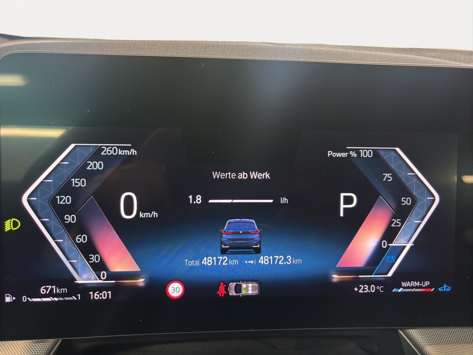 BMW 218d Active Tourer DKG-image-10