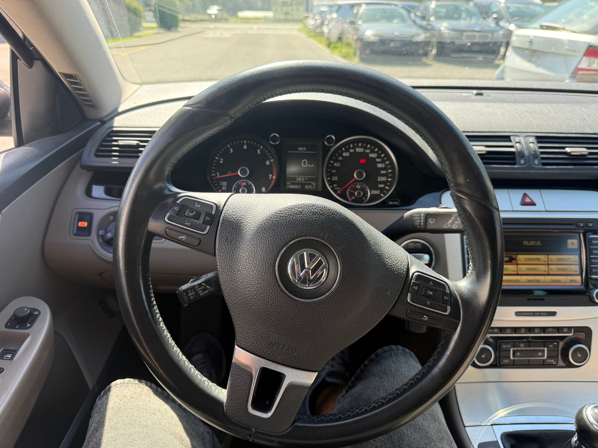 VW Passat Variant 2.0T FSI Highline-image-10