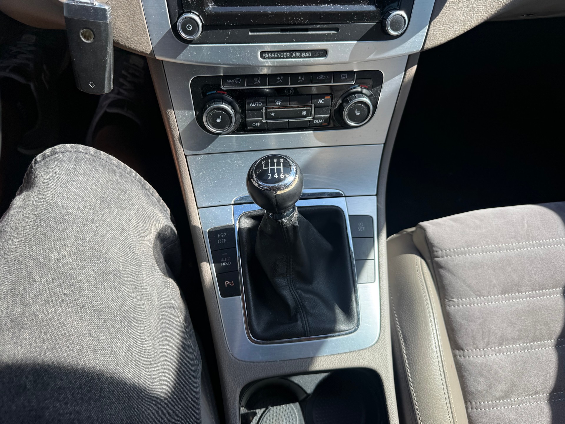 VW Passat Variant 2.0T FSI Highline-image-8