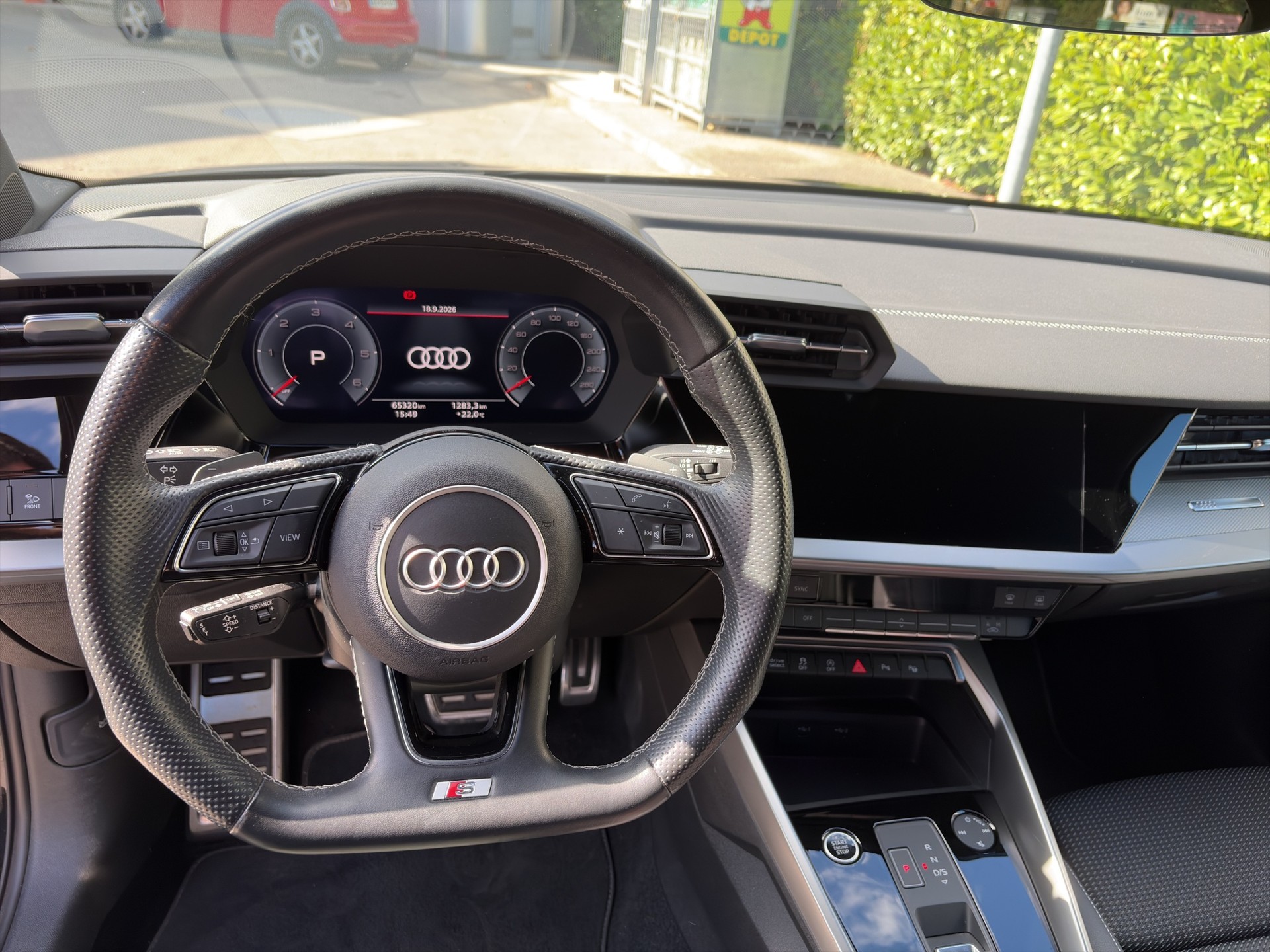 AUDI A3 Sportback 35 TFSI S line S-tronic-image-17