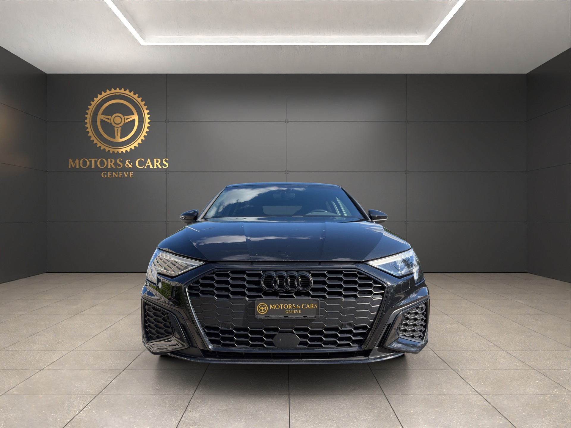 AUDI A3 Sportback 35 TFSI S line S-tronic-image-2