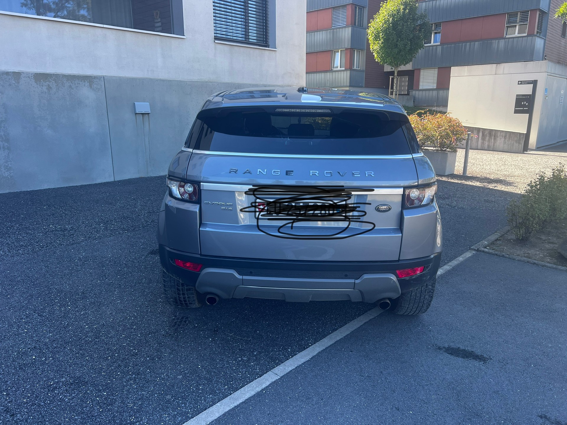 LAND ROVER Range Rover Evoque 2.0 Si4 Pure AT6-image-3