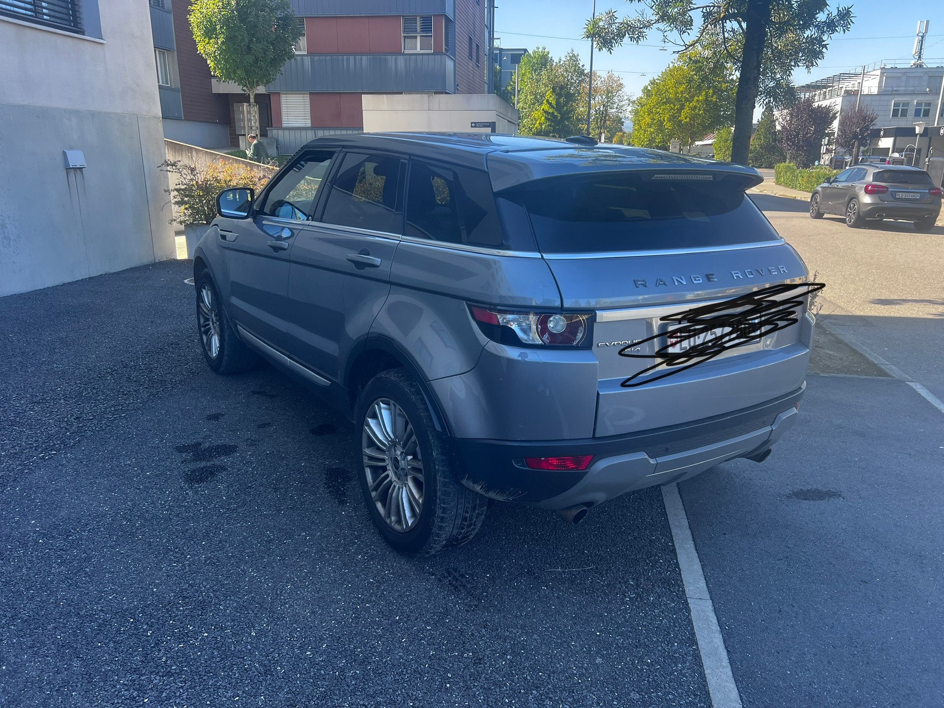 LAND ROVER Range Rover Evoque 2.0 Si4 Pure AT6-image-4