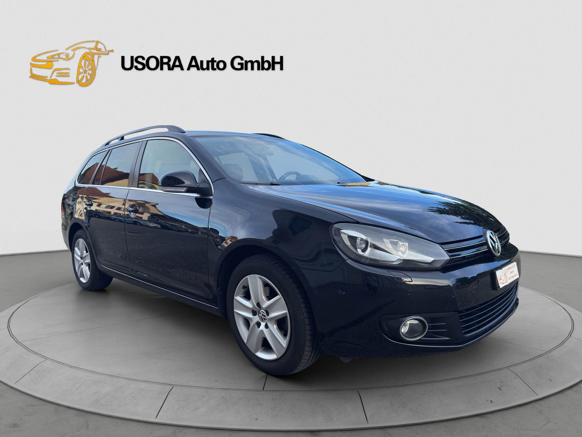 VW Golf Variant 1.6 TDI BMT Team DSG-image-2