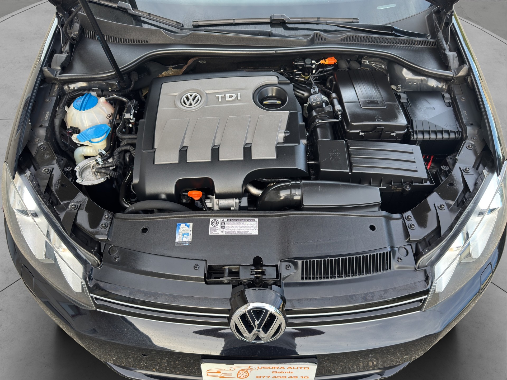 VW Golf Variant 1.6 TDI BMT Team DSG-image-8