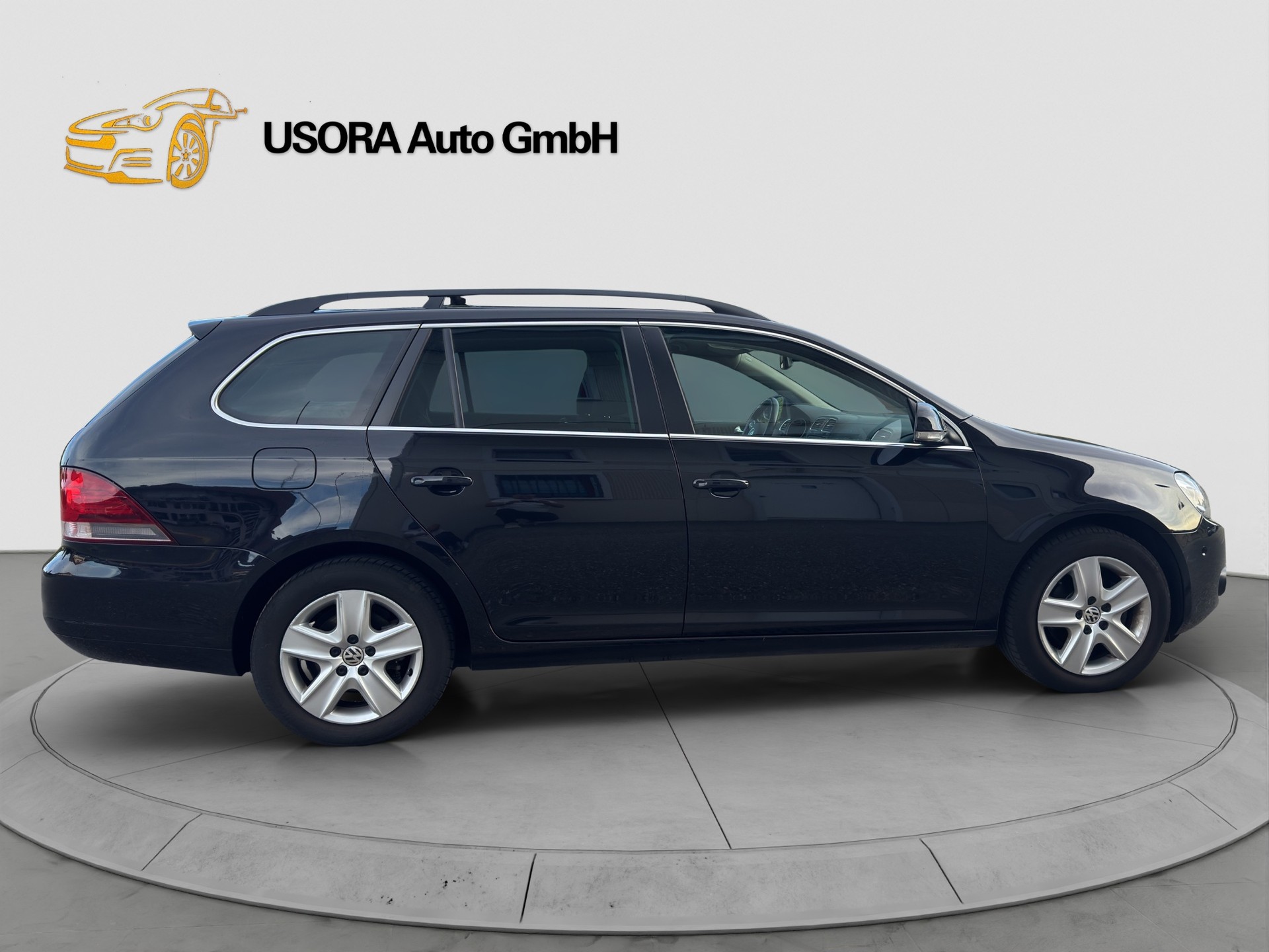 VW Golf Variant 1.6 TDI BMT Team DSG-image-5