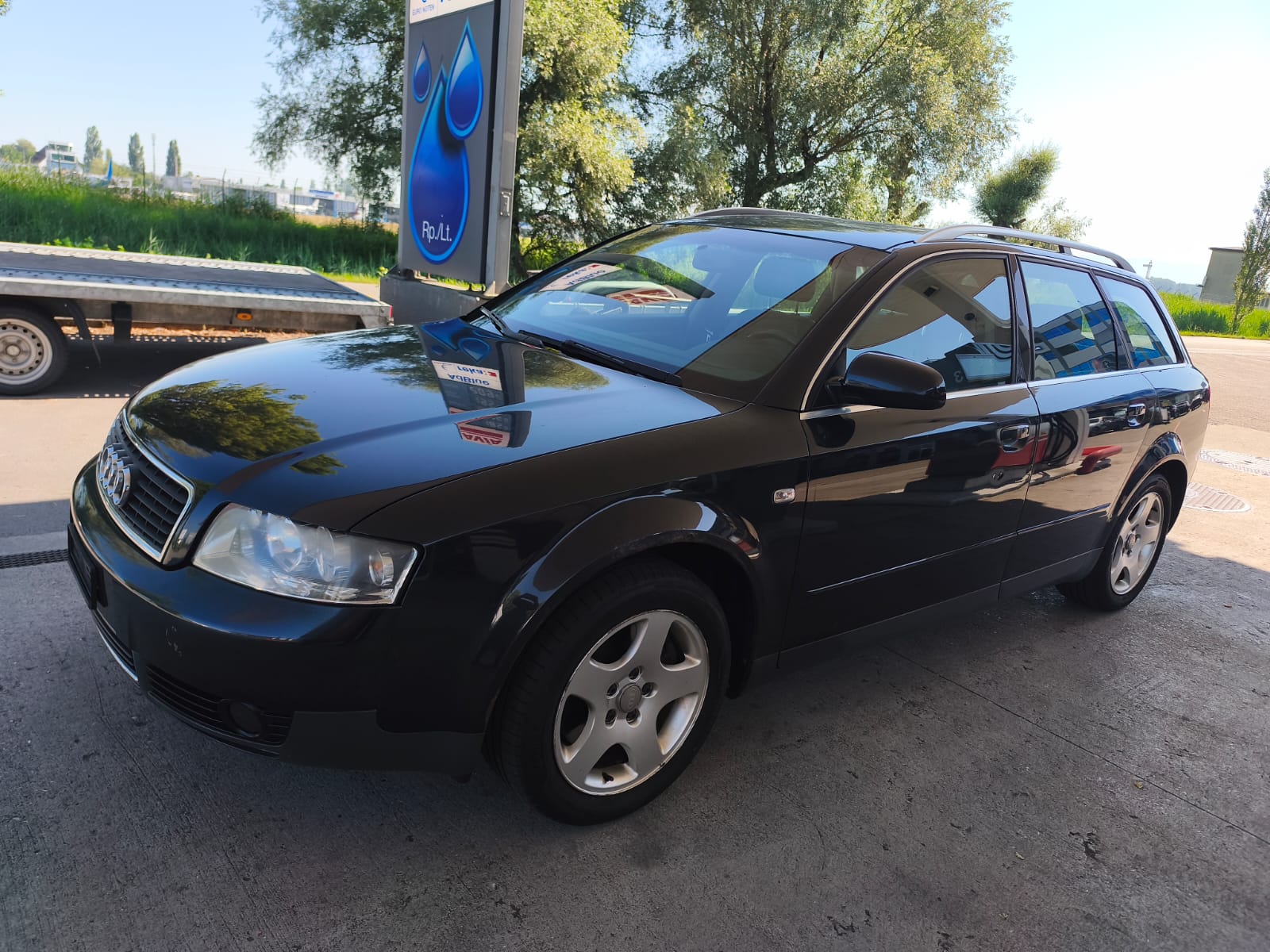 AUDI A4 Avant 3.0 V6-image-1