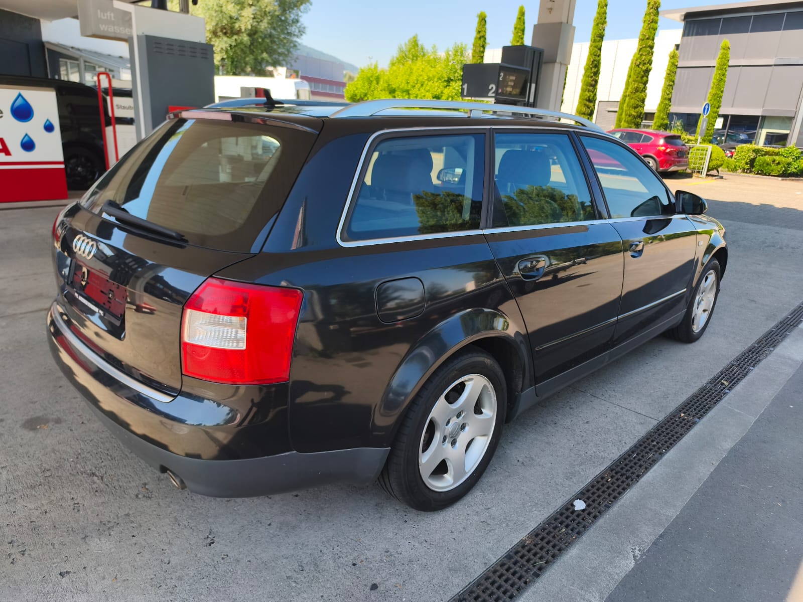 AUDI A4 Avant 3.0 V6-image-3