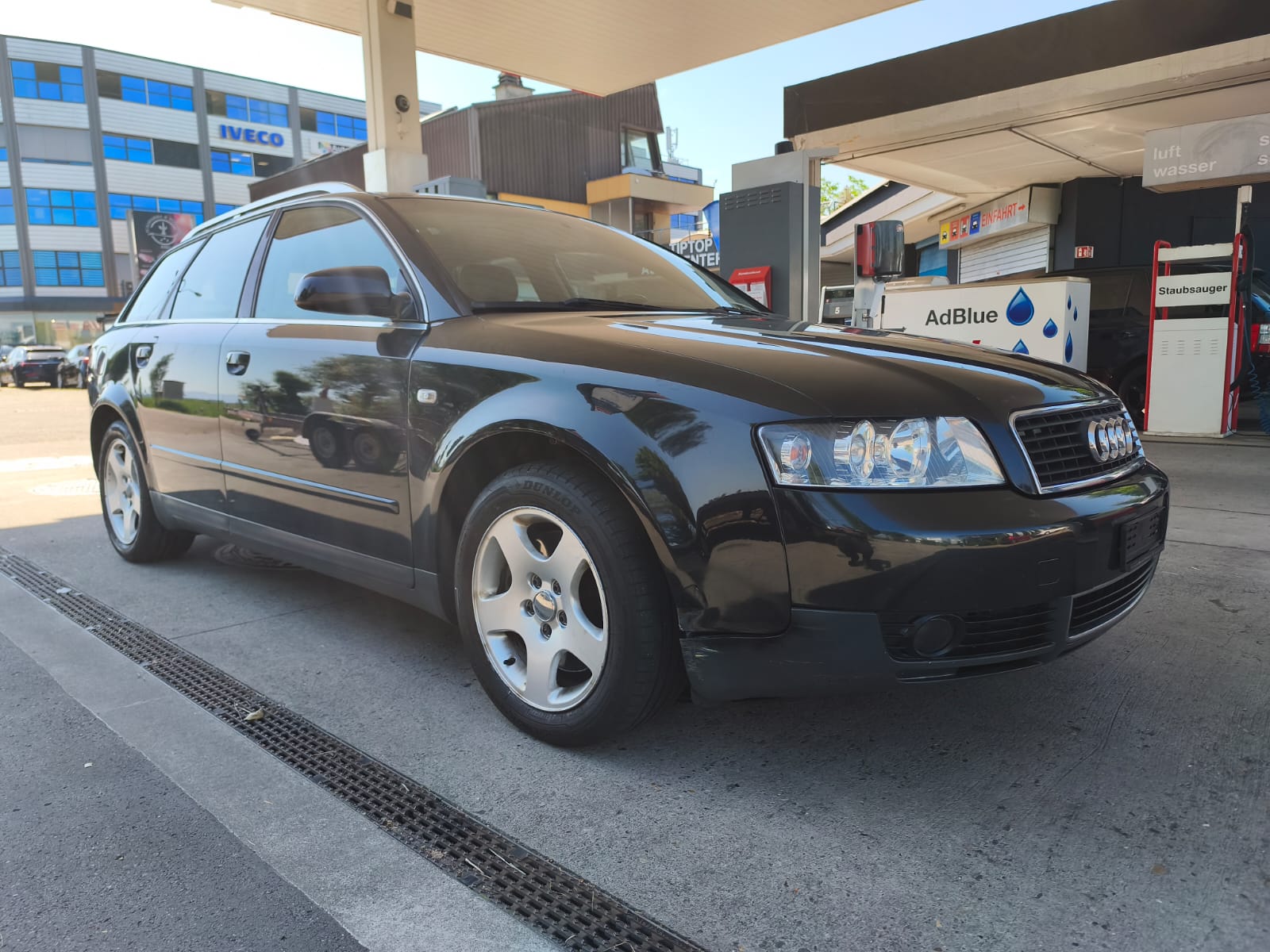 Car photo